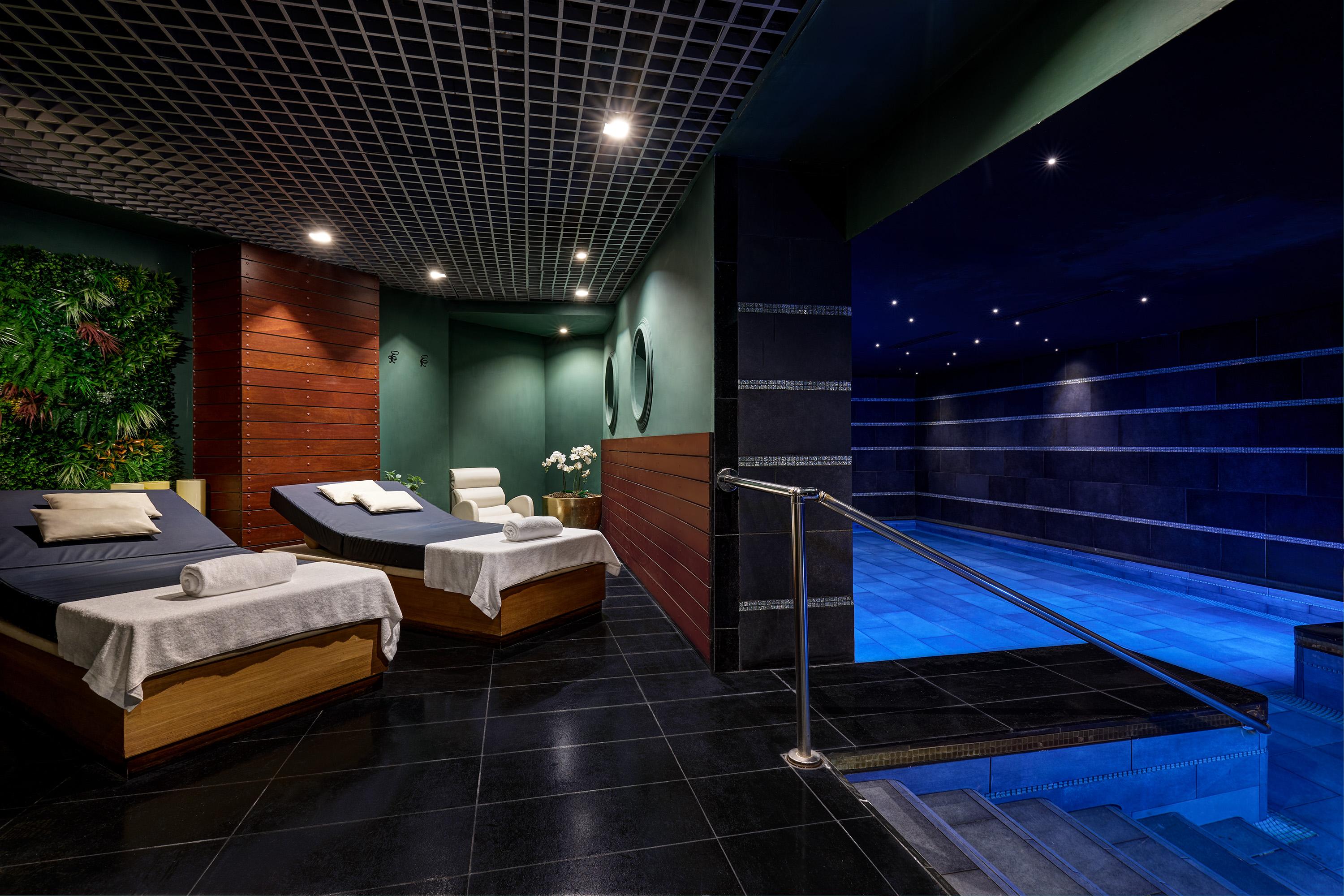 Vista Piscina Grand Hotel Palace Rome