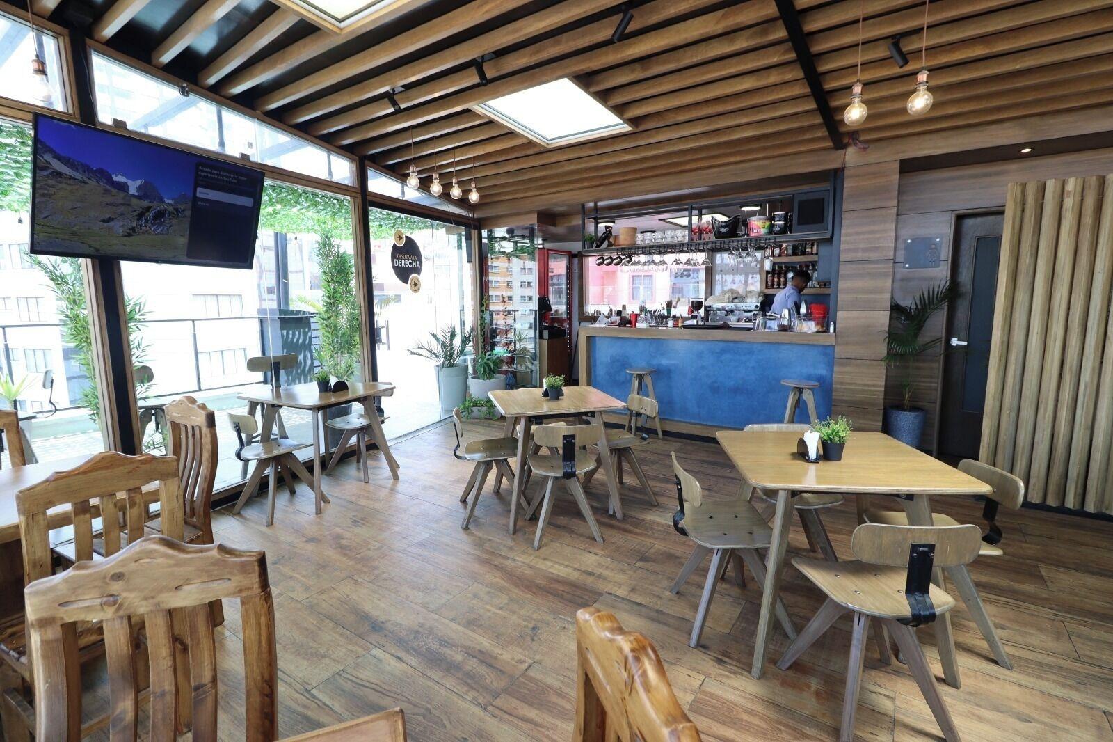 Restaurant Madero Hotel & Suites
