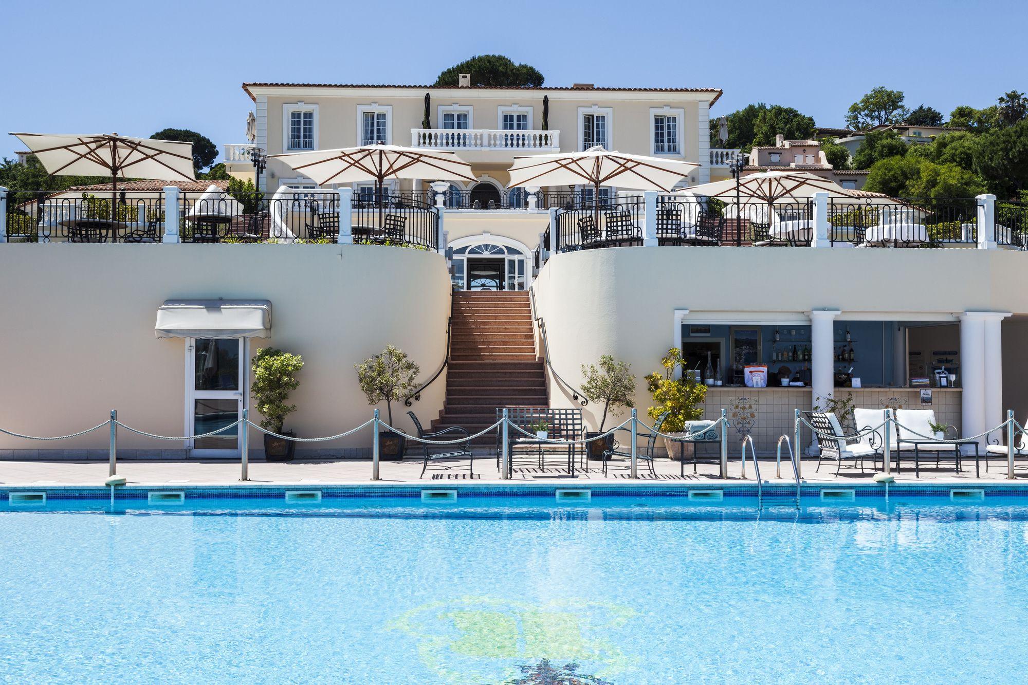 Vista Piscina Althoff Hotel Villa Belrose