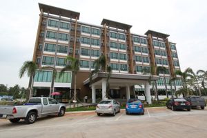 Alojamiento - S Tara Grand Hotel