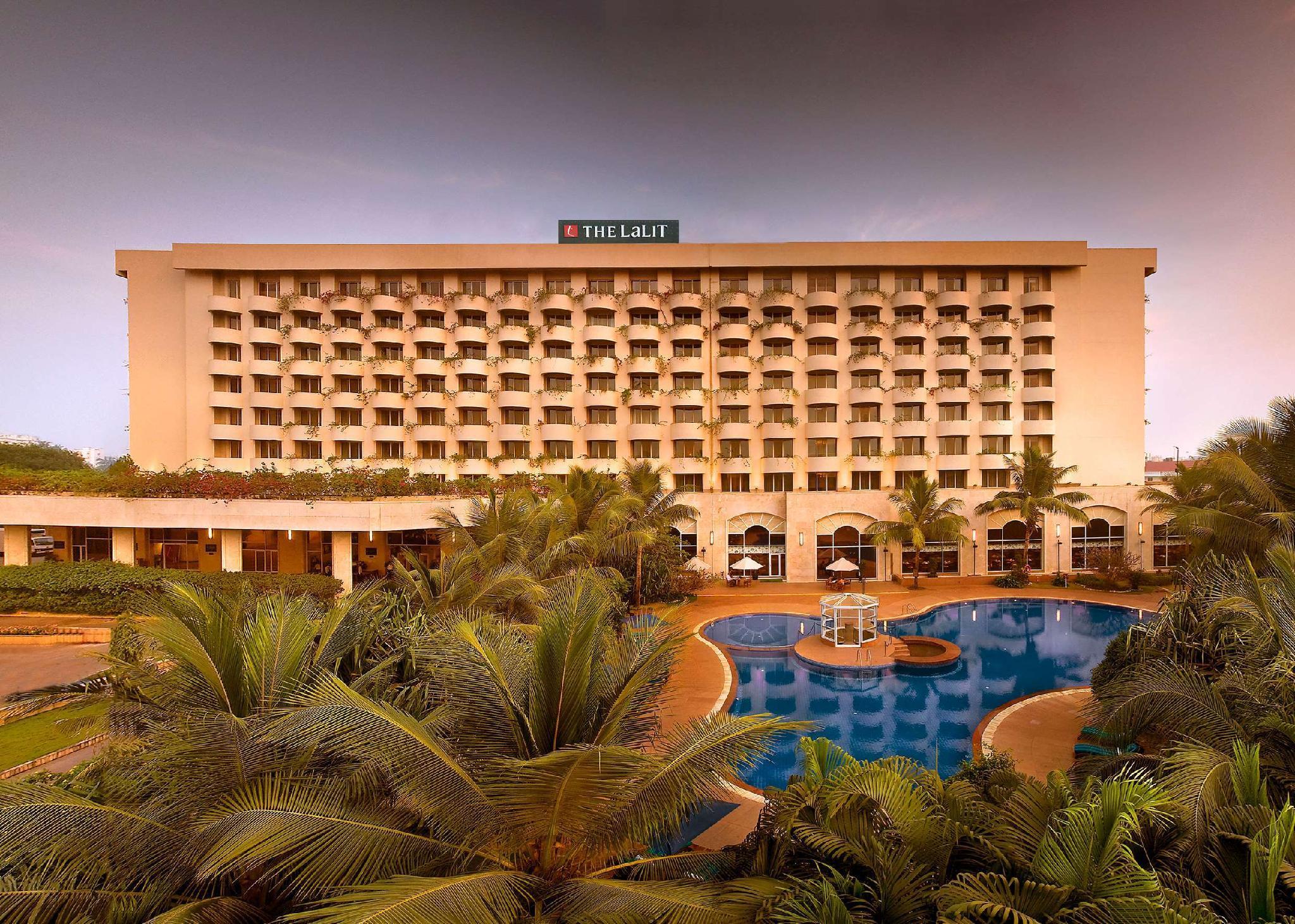 Vista Exterior The LaLiT Mumbai