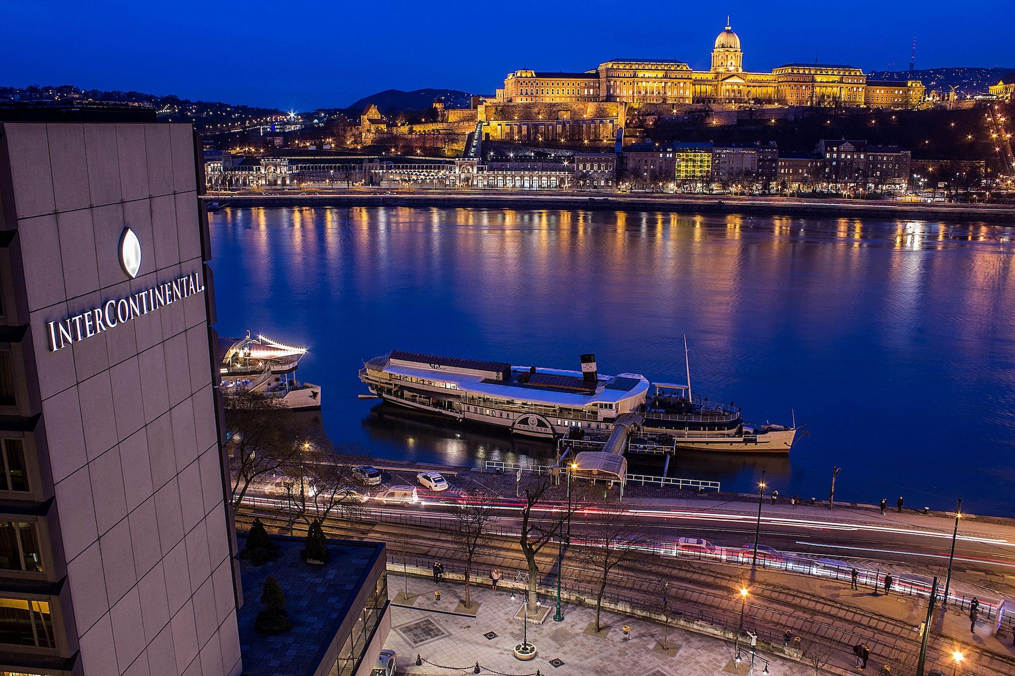 Vista Exterior InterContinental Budapest by IHG