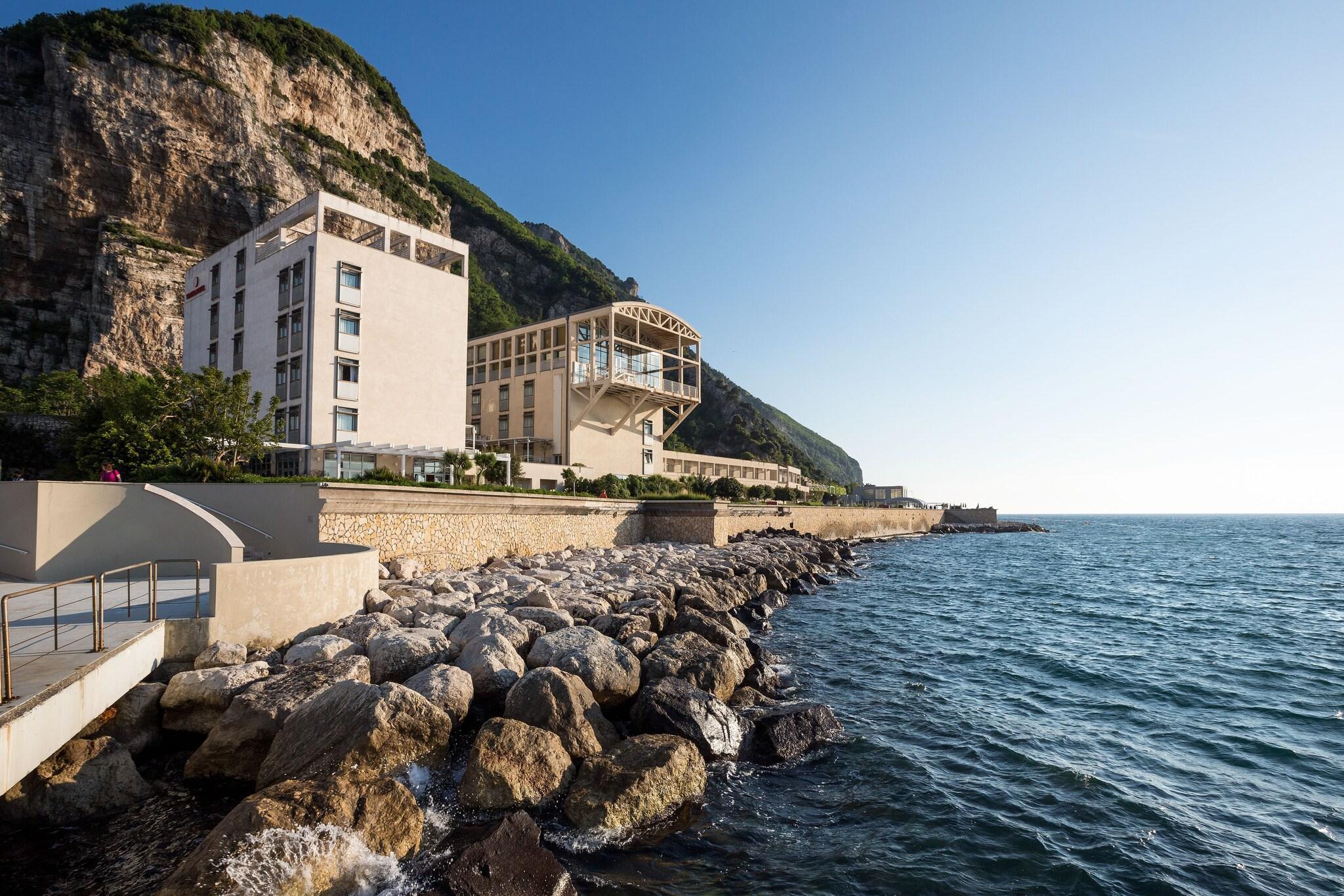 Vista Exterior Towers Hotel Stabiae Sorrento Coast