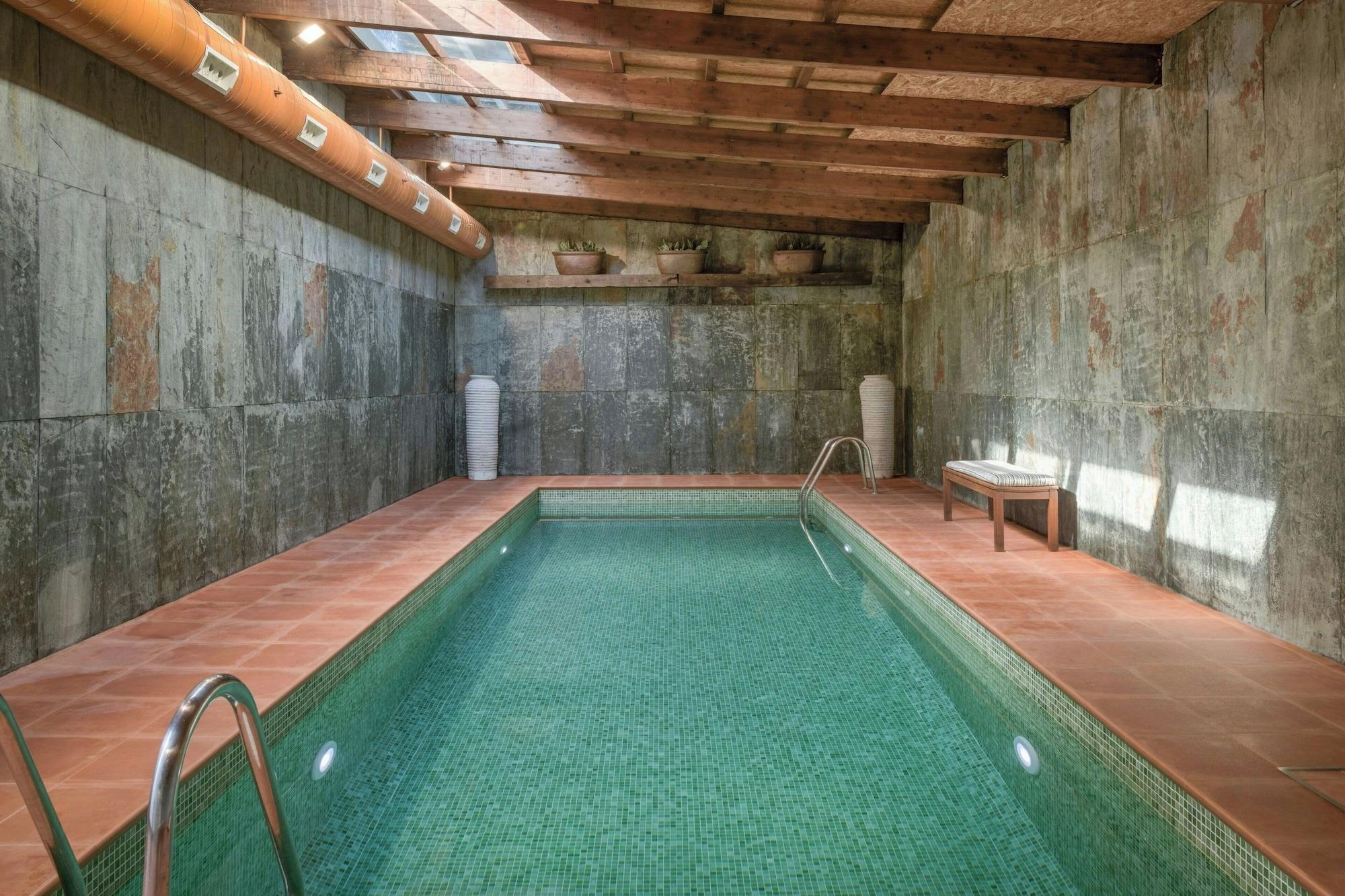 Vista Piscina Hotel Palacio del Carmen, Autograph Collection