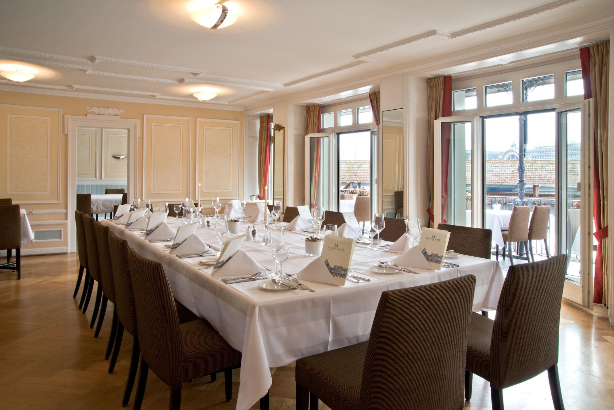 Salón de Baile Des Alpes Luzern