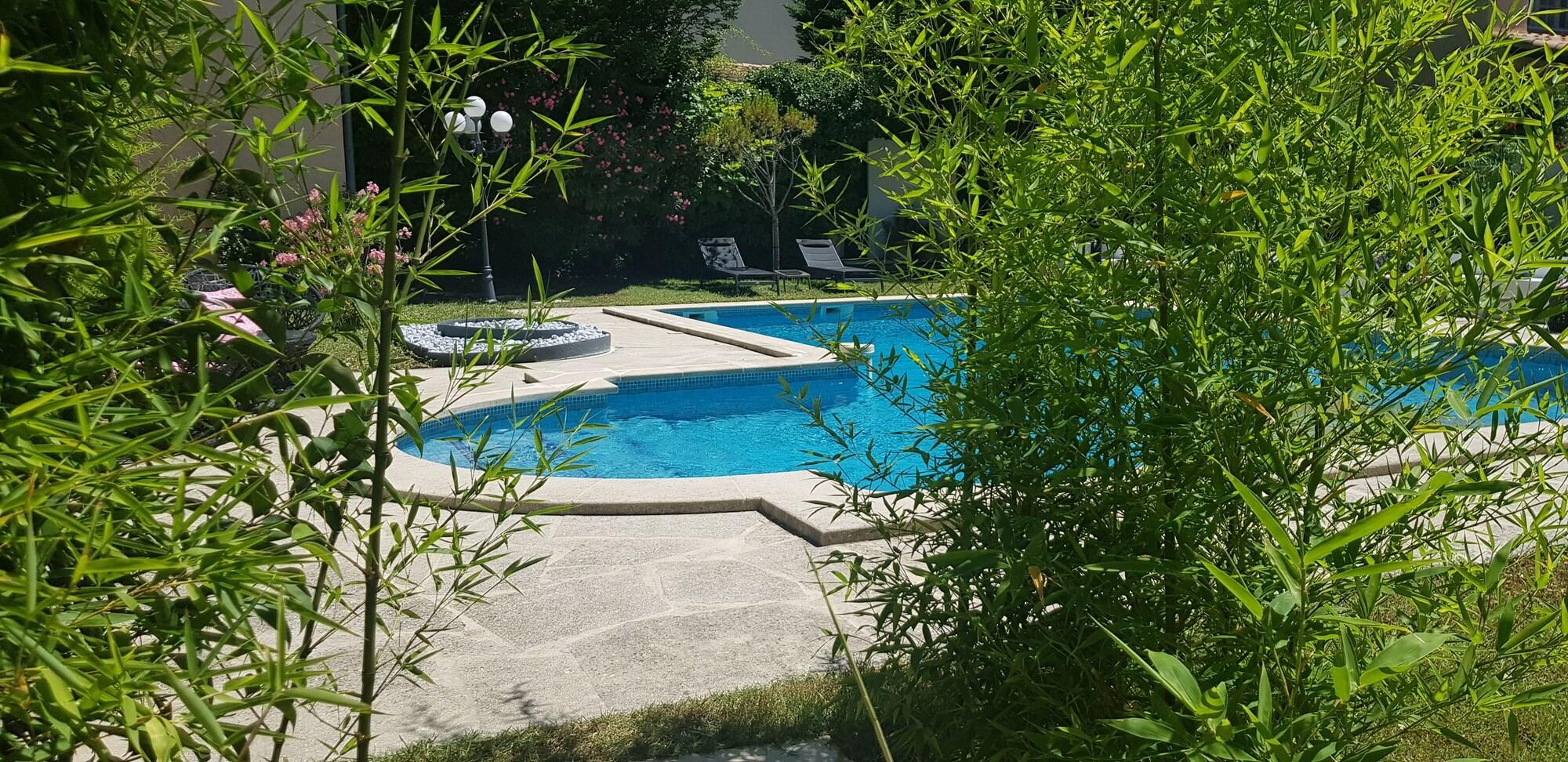 Vista Exterior Mas Angelussi - Le Clos du Soleil