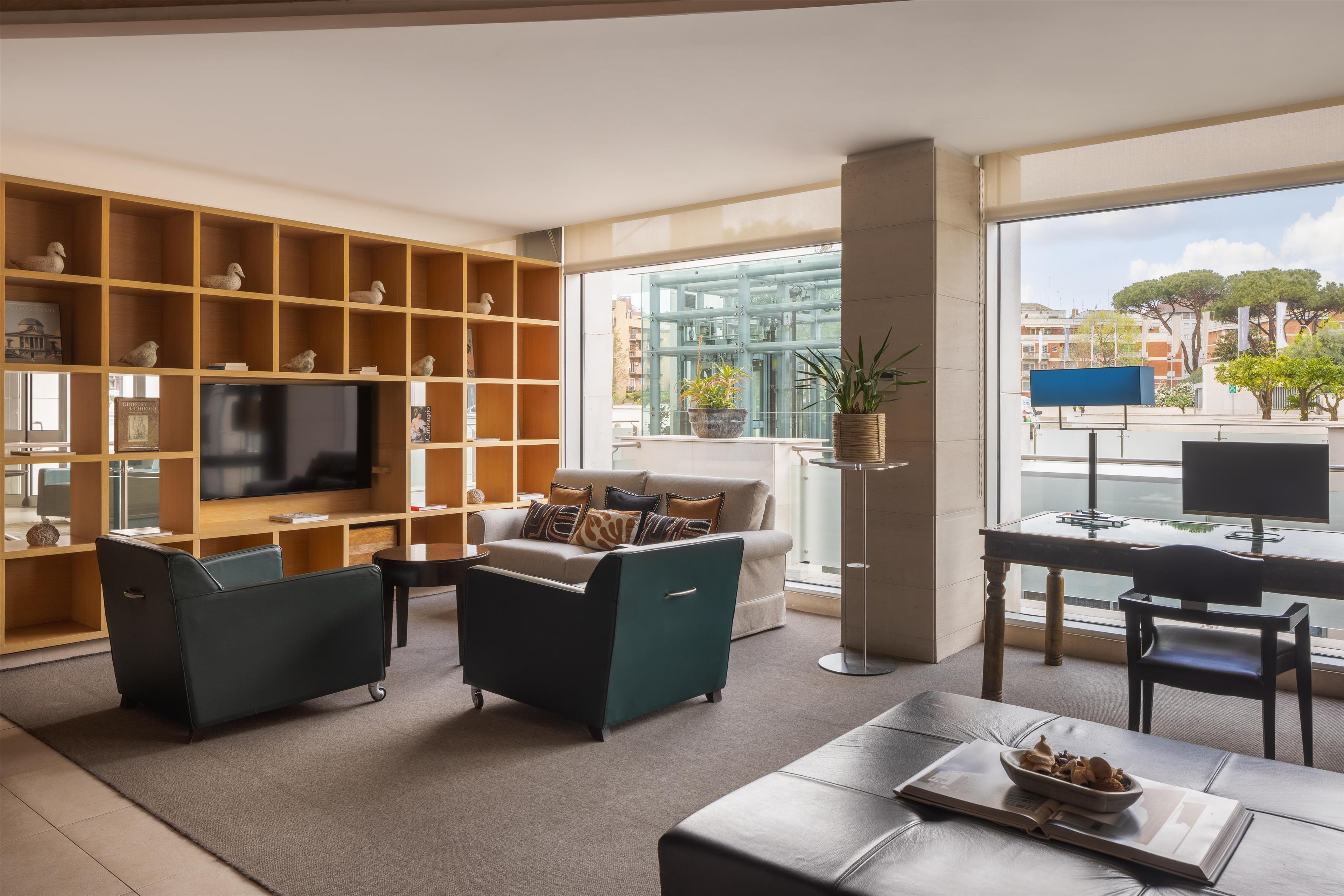 Vista Lobby Precise House Mantegna Roma