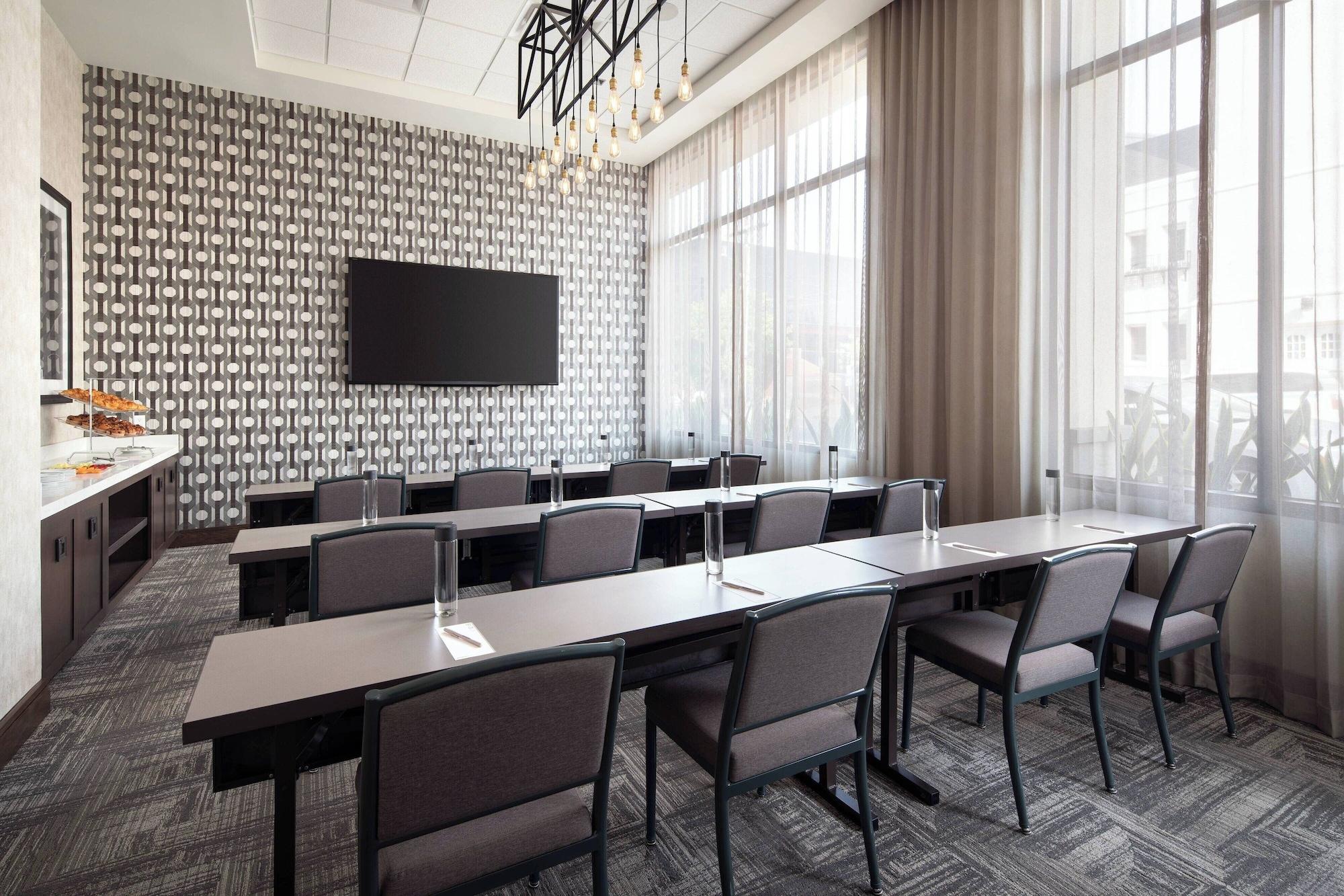 Sala de Reuniones Residence Inn by Marriott Los Angeles Glendale