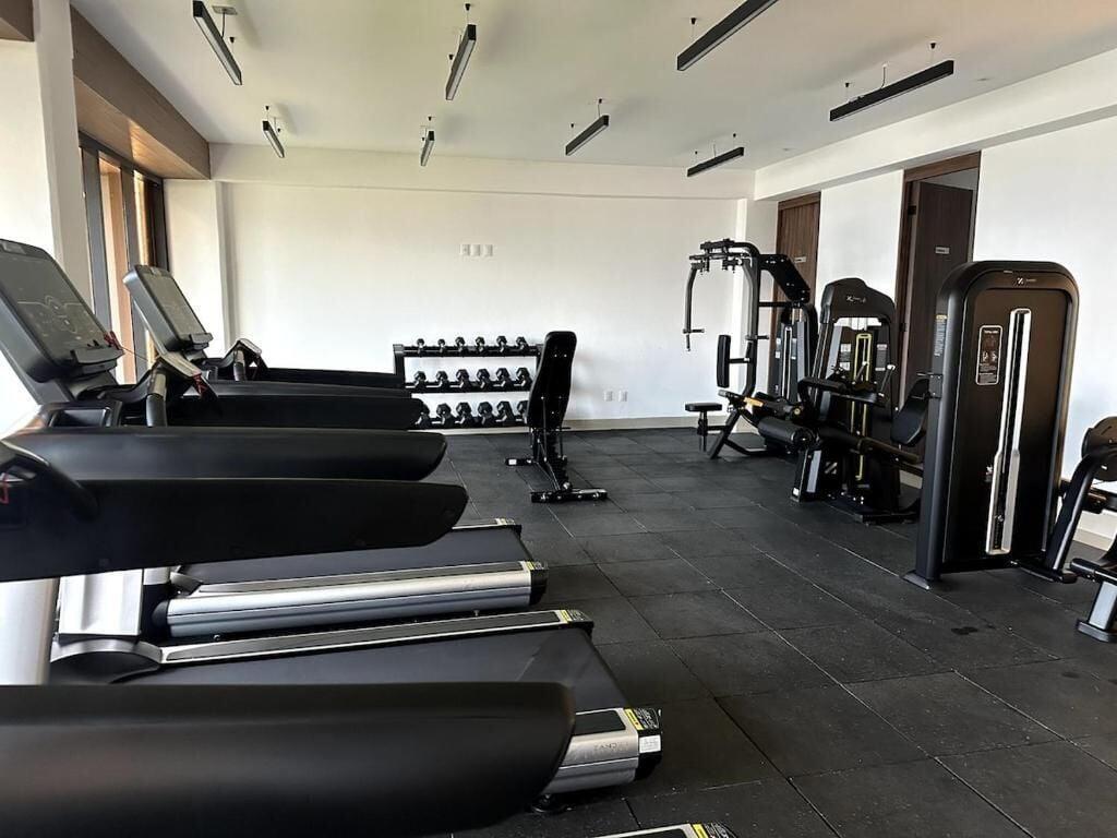 Gimnasio Torre Omega Black