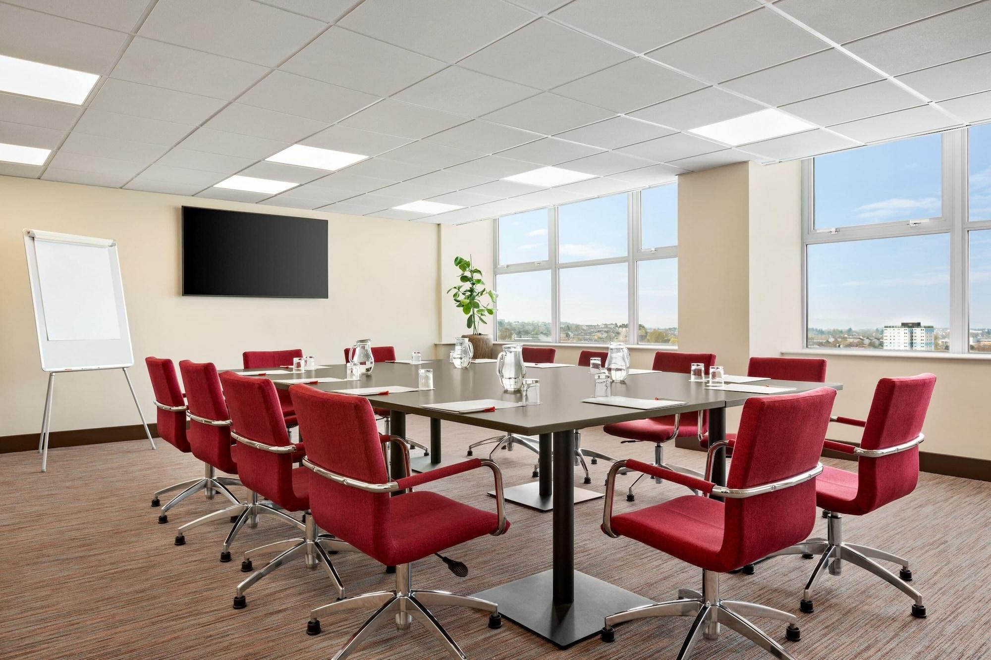 Sala de Reuniones Ramada by Wyndham East Kilbride