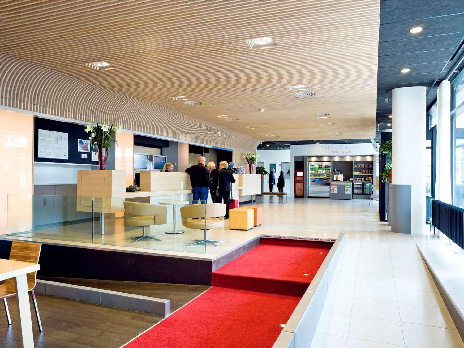 Vista Lobby ibis Amsterdam Centre