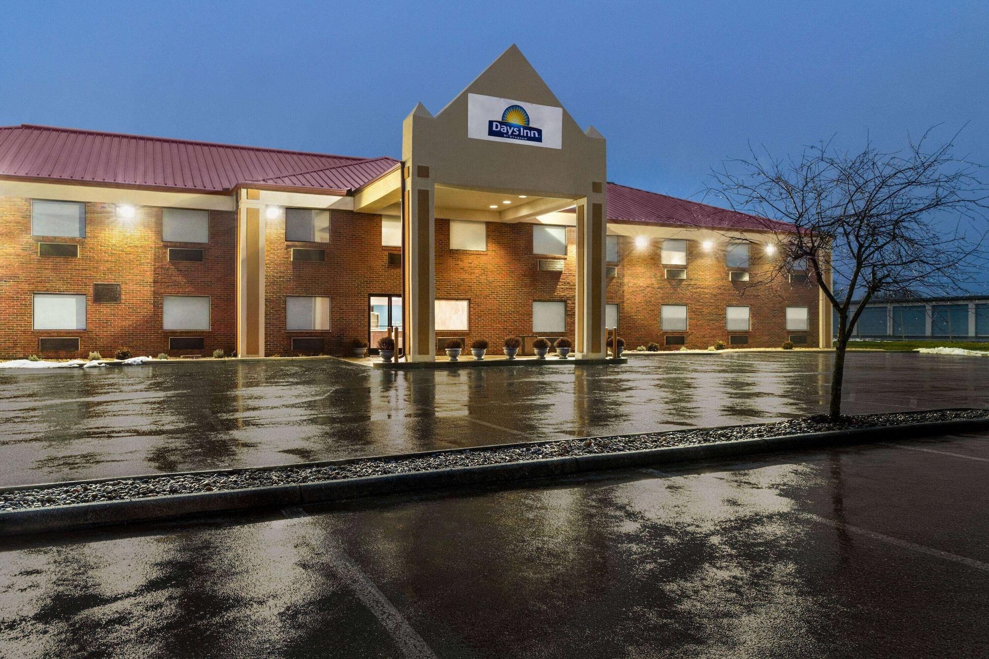 Vista Exterior Days Inn by Wyndham Washington Court House