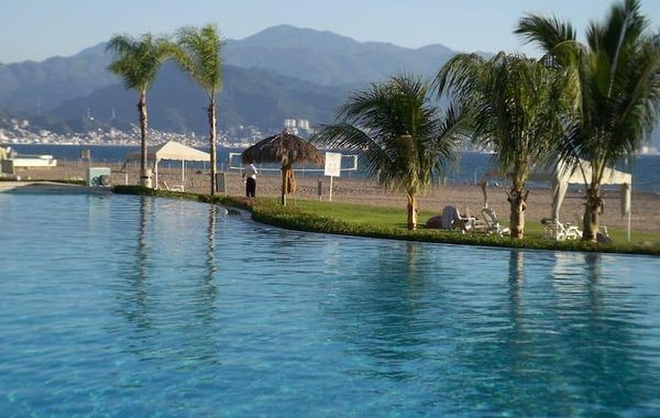 Bay View Grand Condo - Hoteles con alberca en Puerto Vallarta, México