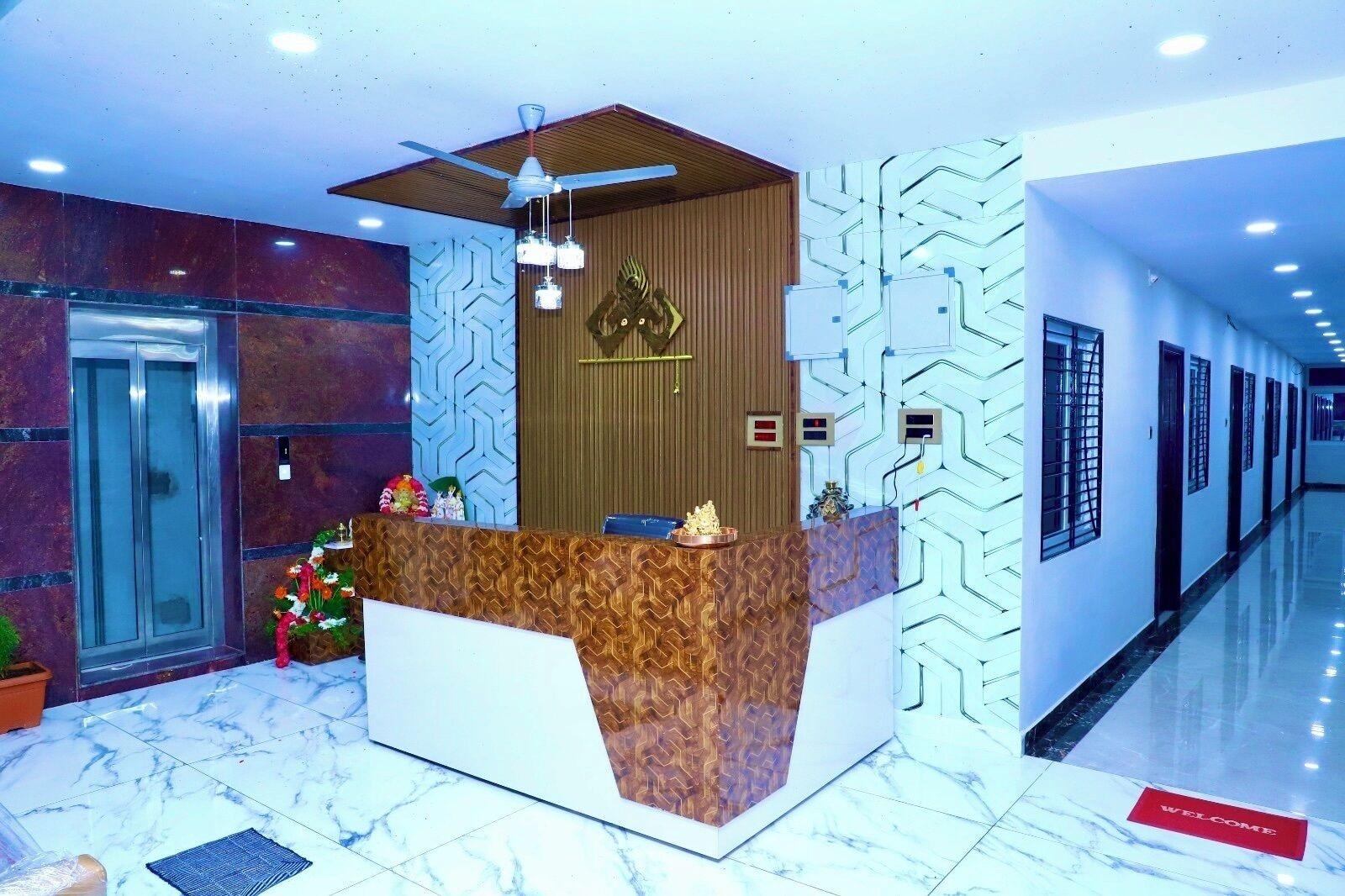 Vista Lobby Gokulam Grand