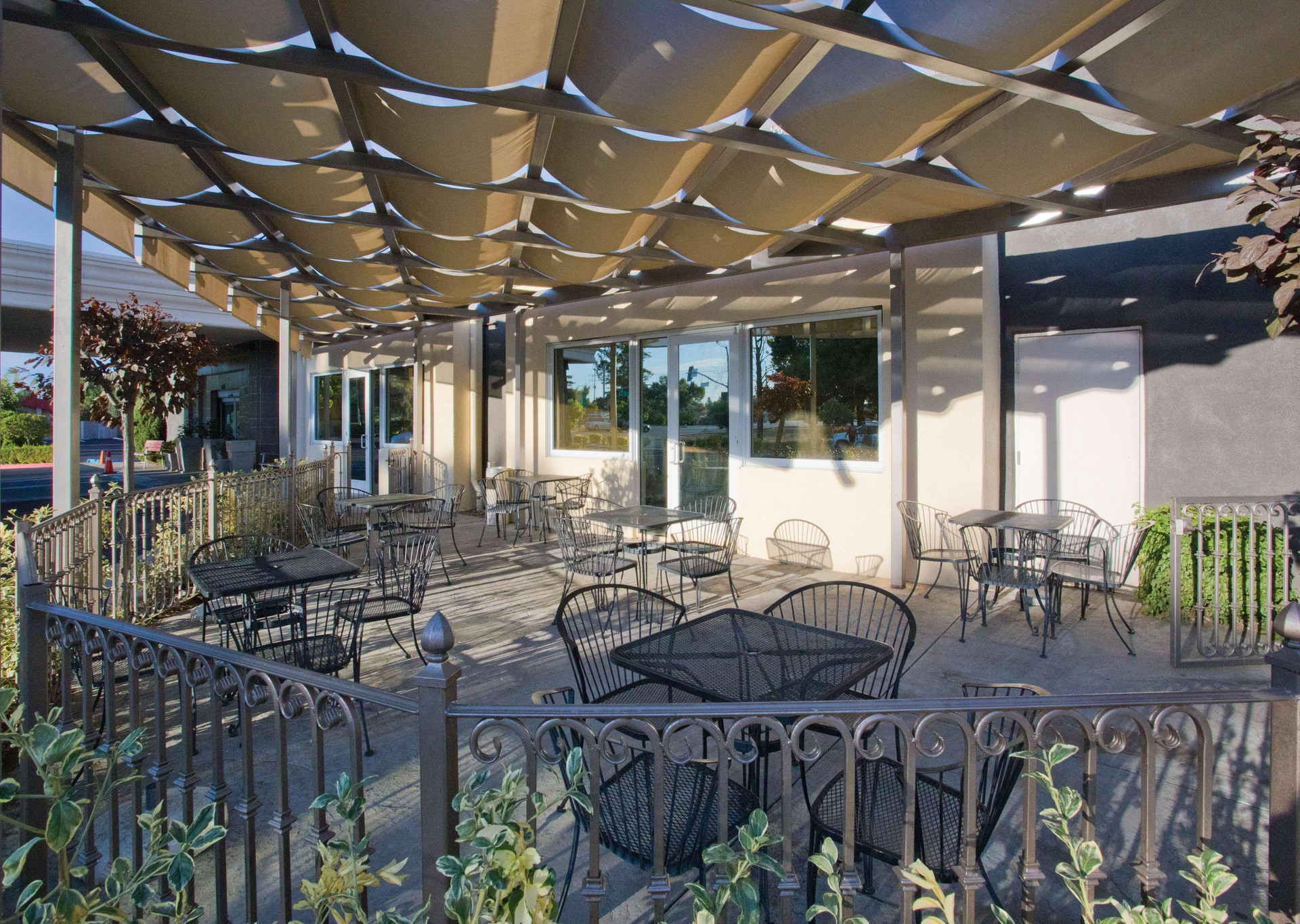 Restaurant DoubleTree by Hilton Chico