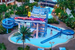 Alojamiento - Disneyland Hotel