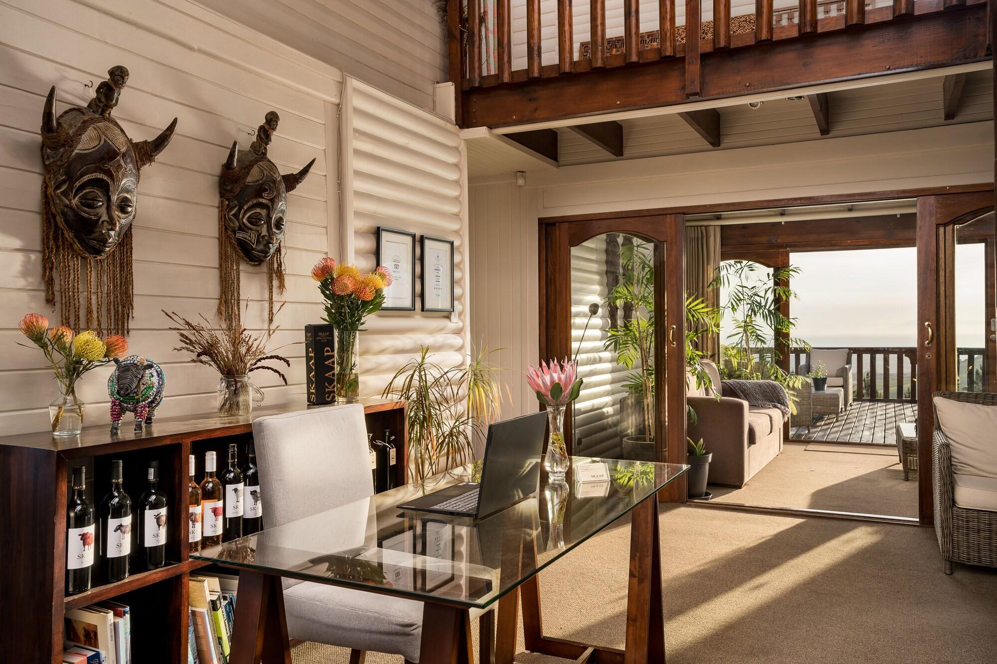 Vista Lobby Lalapanzi Lodge