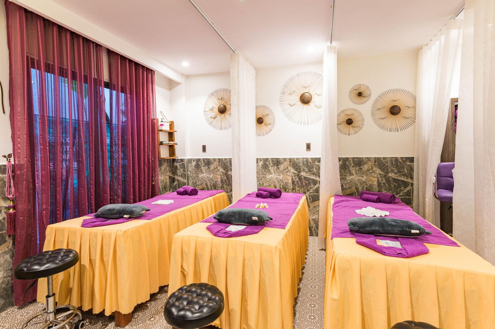 Spa Hoang Trinh Hotel