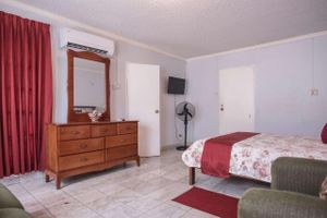 Alquiler Vacacional - Lawrence Pool House
