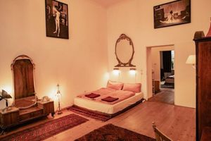 Alquiler Vacacional - La Vie En Rose: Elegance and Art