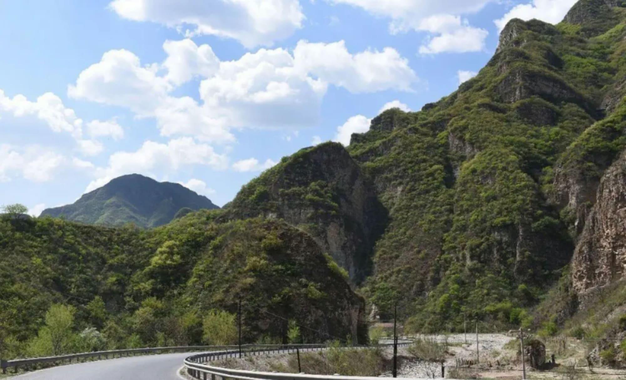 Vista Exterior Beijing Migrator Mountain Resort