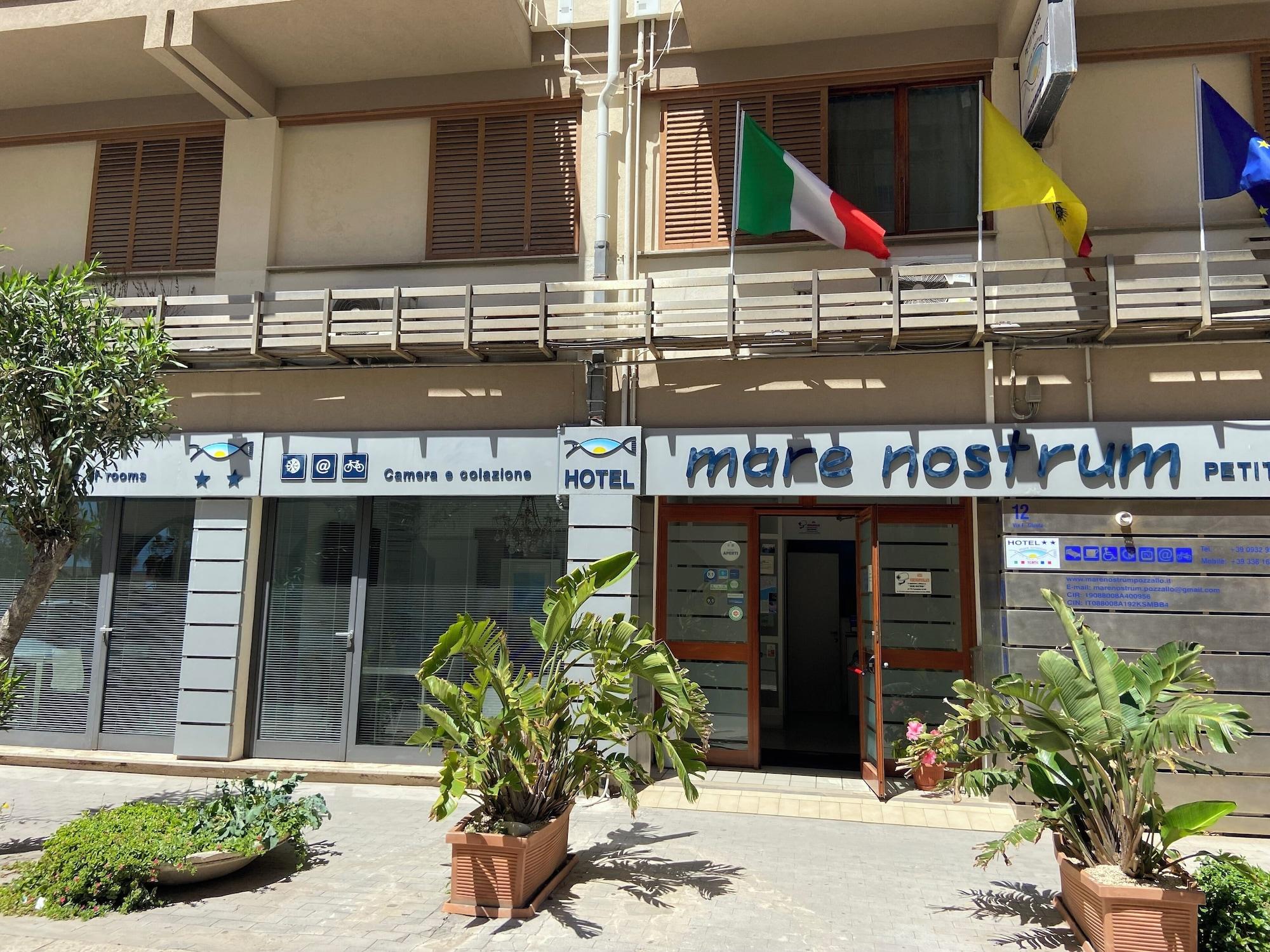 Vista Exterior Mare Nostrum Petit Hôtel