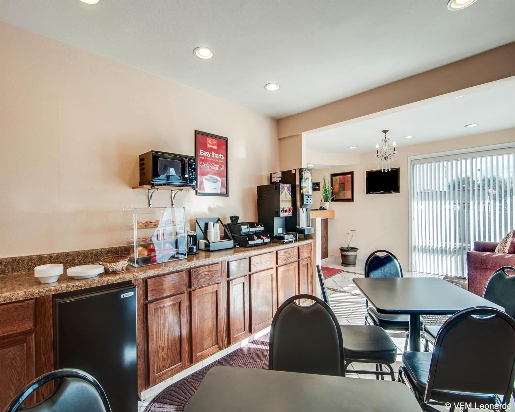 Restaurant Econo Lodge Civic Center