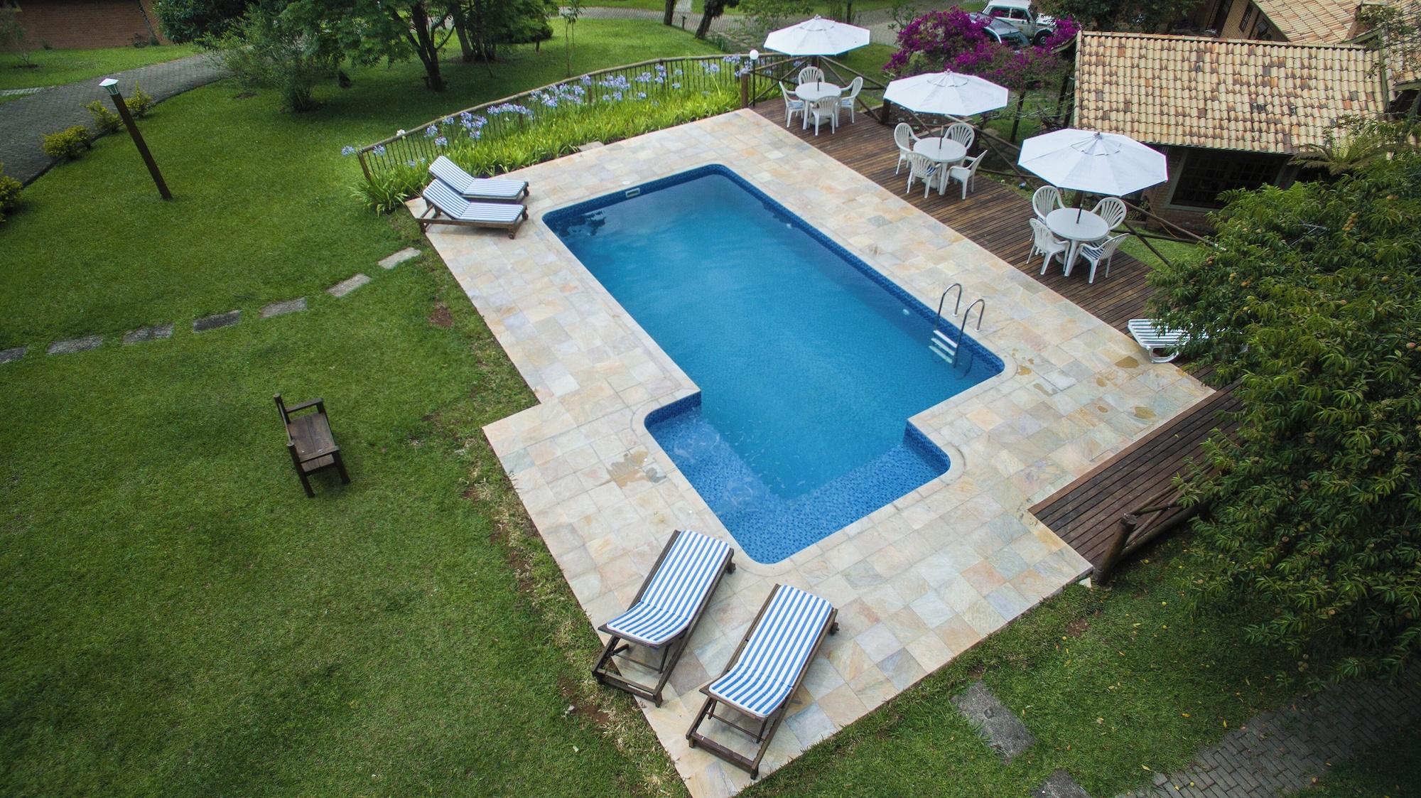 Vista Exterior Pousada Candeias Ltda