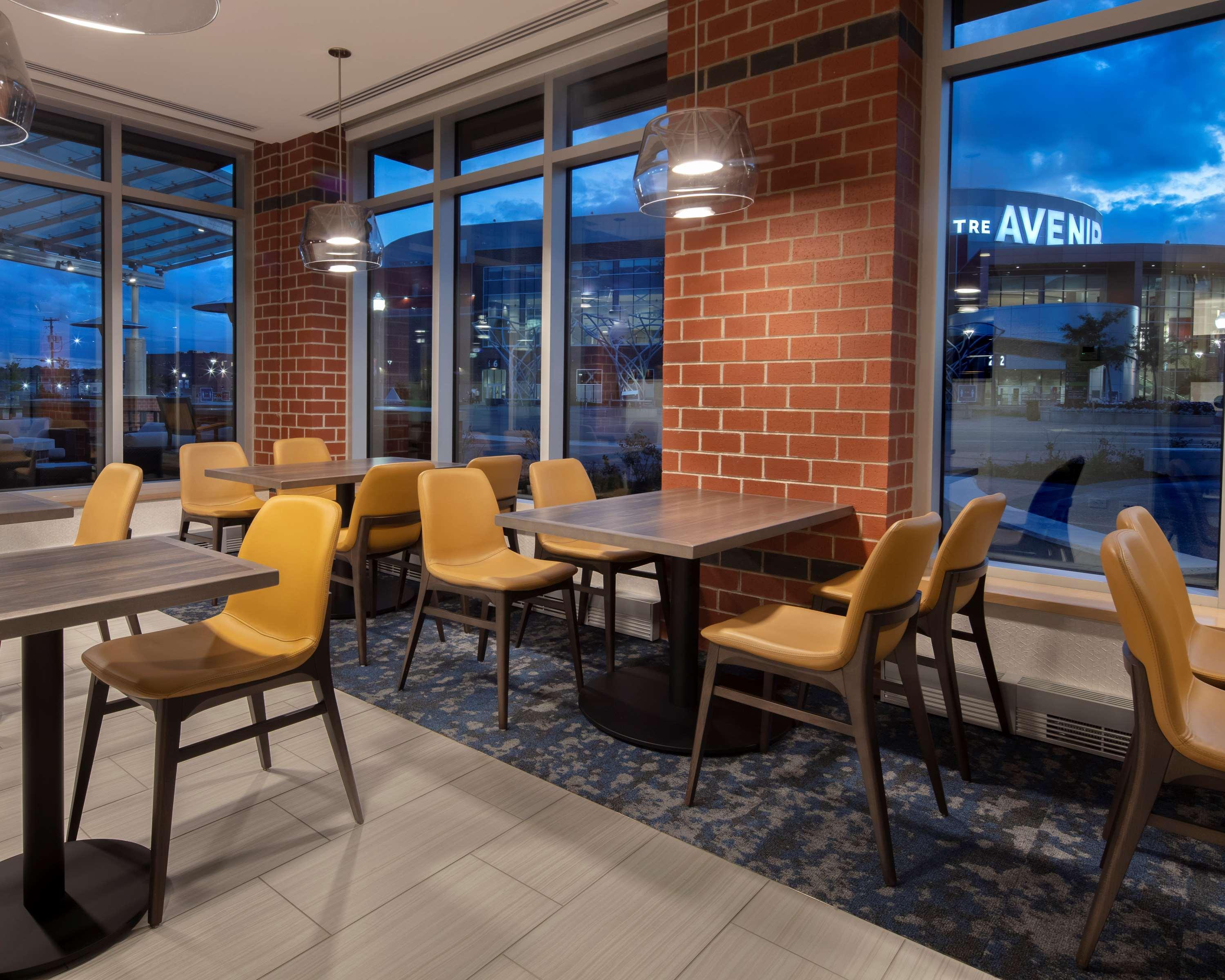 Vista Lobby Hyatt Place Moncton
