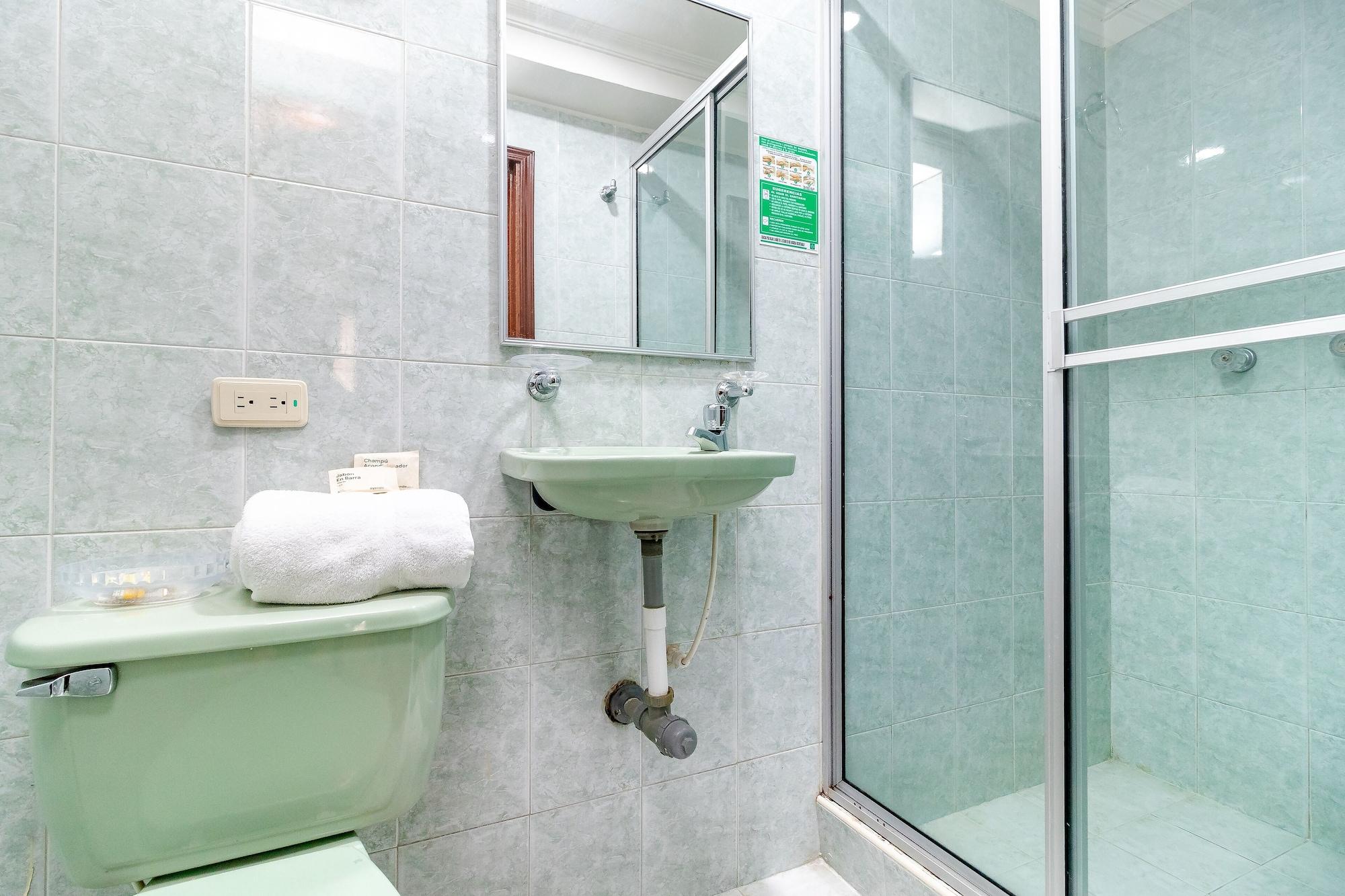 Equipamiento de Habitación Hotel Americano Bogotá