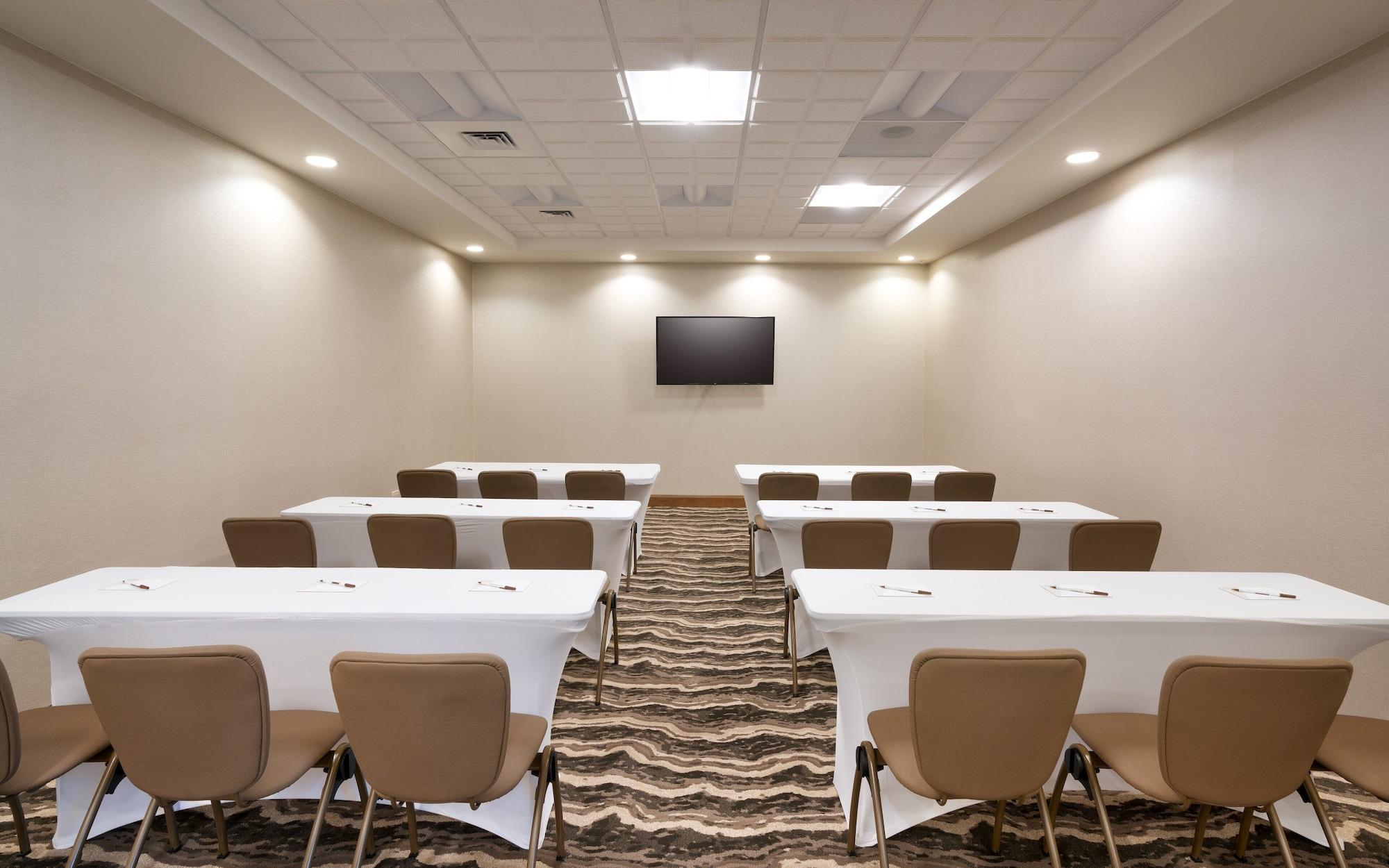Sala de Reuniones Staybridge Suites Gainesville I-75 by IHG