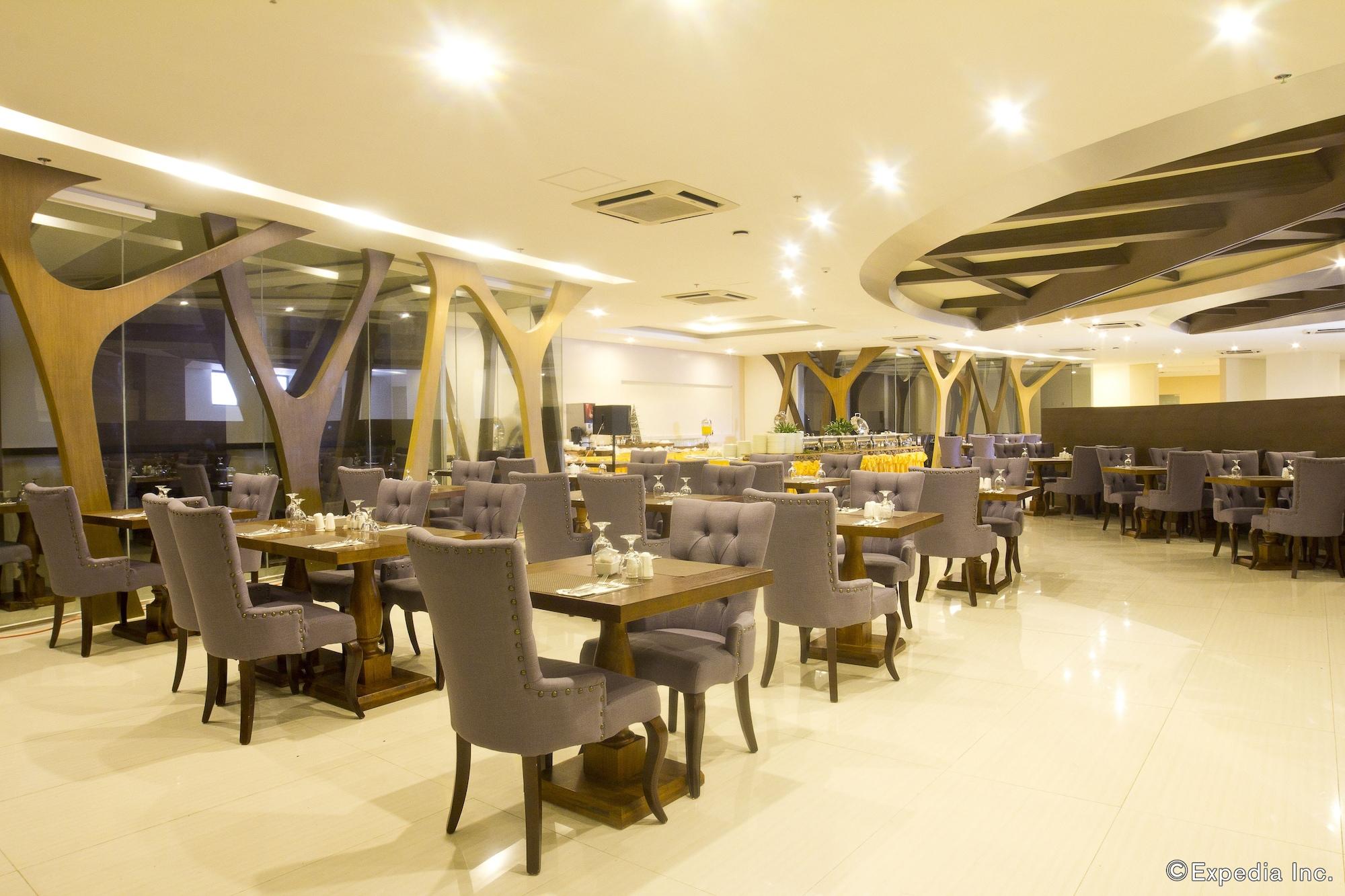 Restaurant Golden Phoenix Hotel Manila