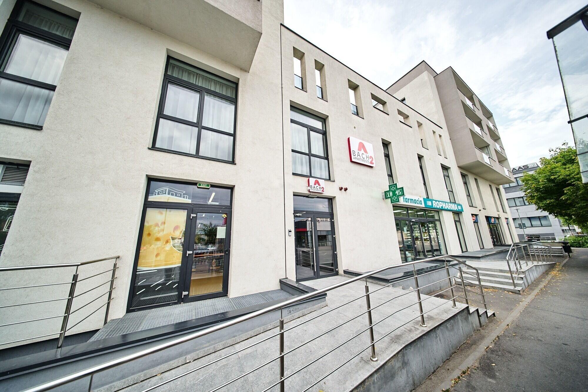 Varios Bach Apartments 2