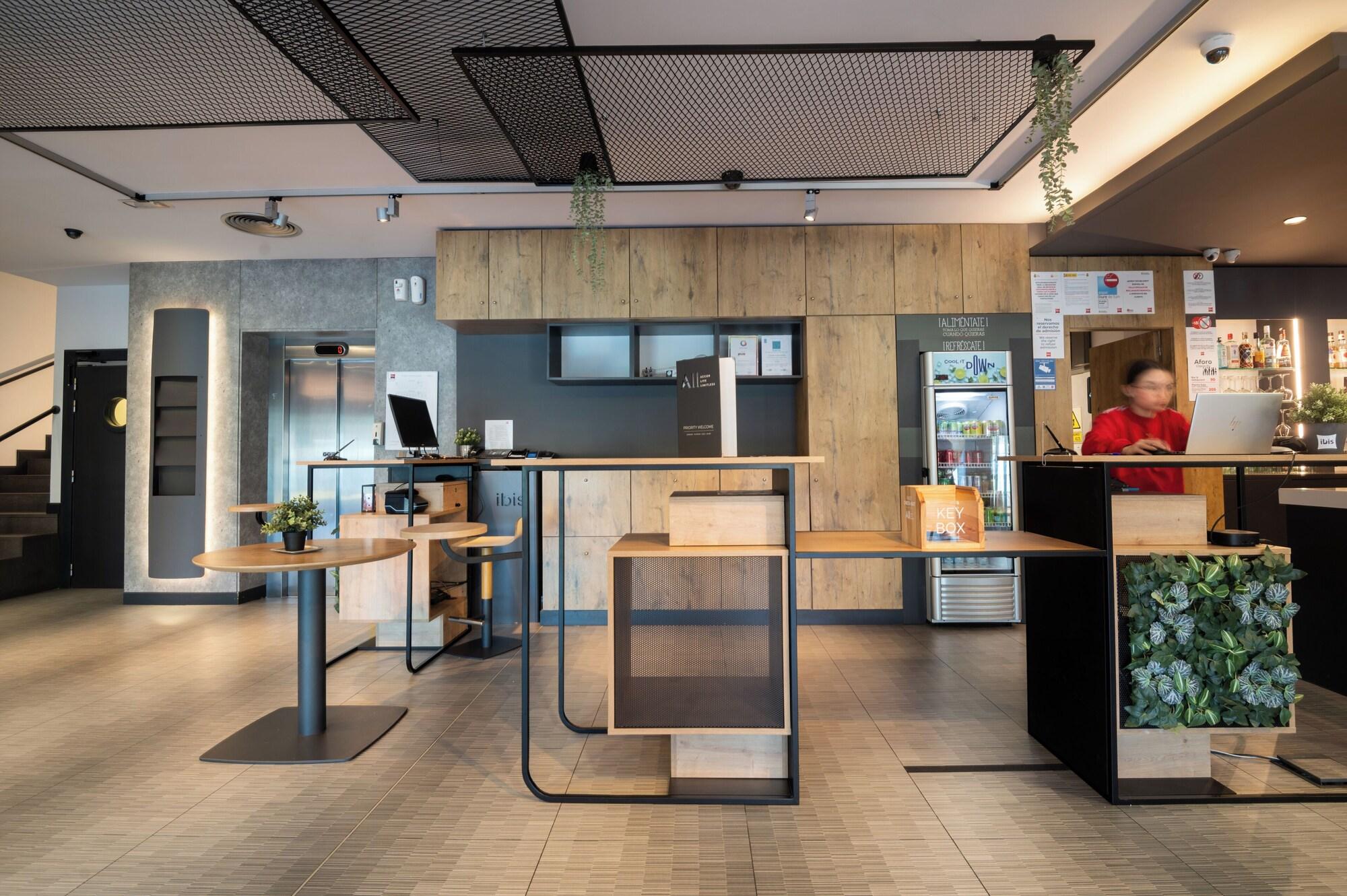 Vista Lobby ibis Barcelona Montmelo-Granollers
