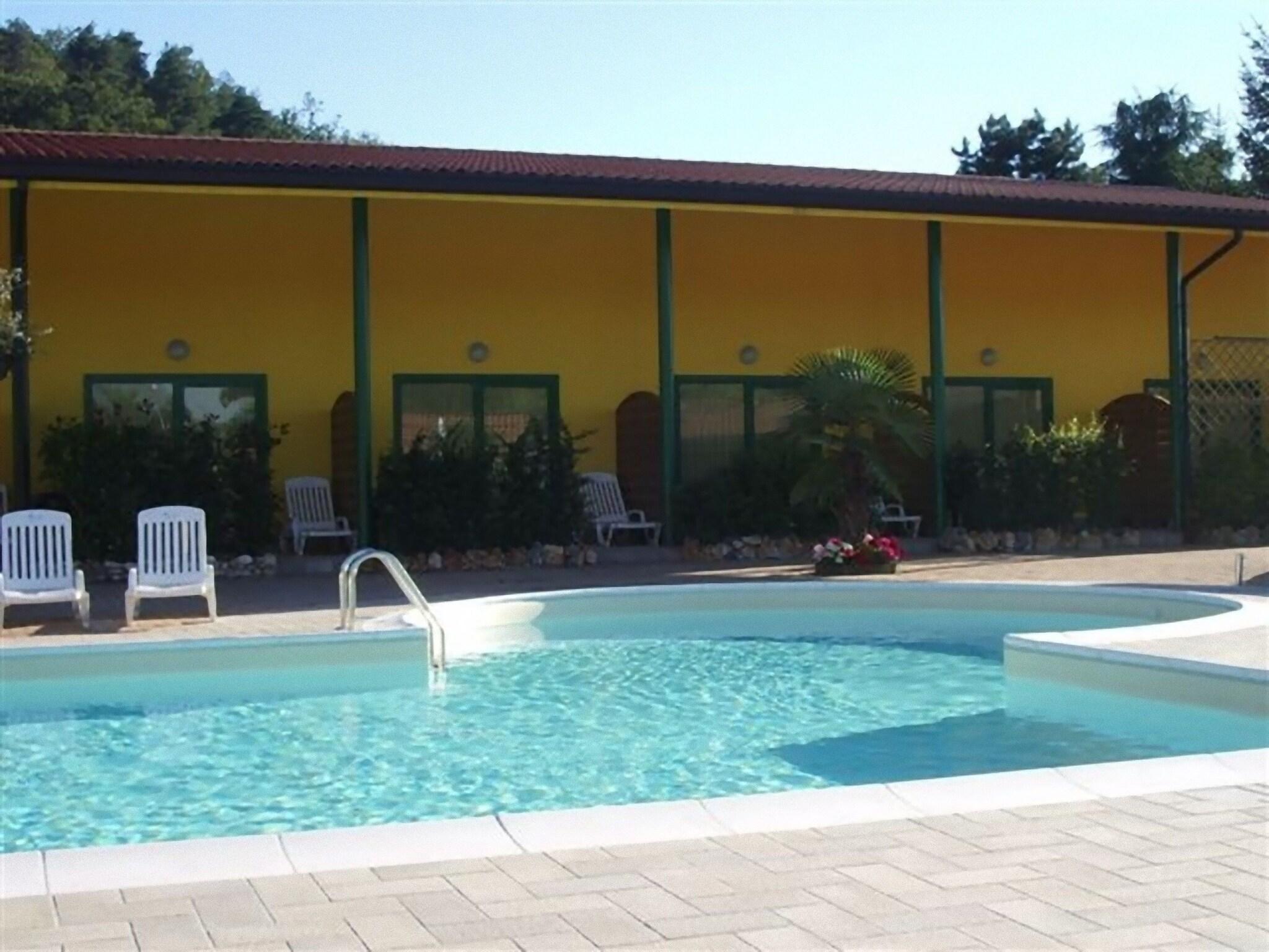 Vista Piscina Hotel Ristorante La Perla