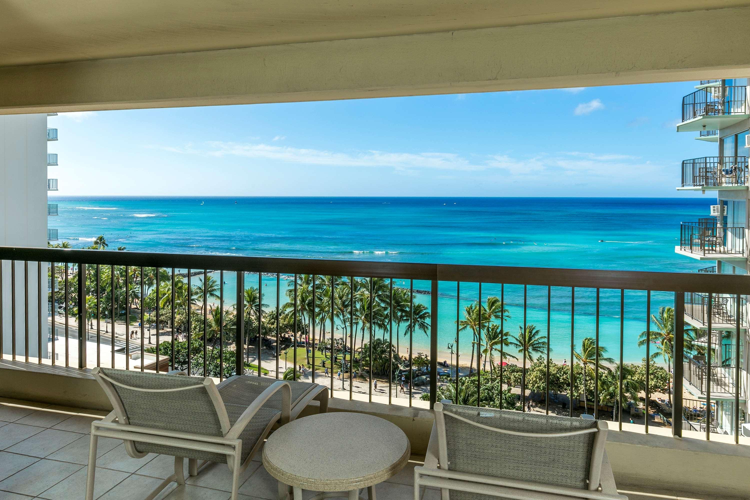 Playa Aston Waikiki Beach Tower