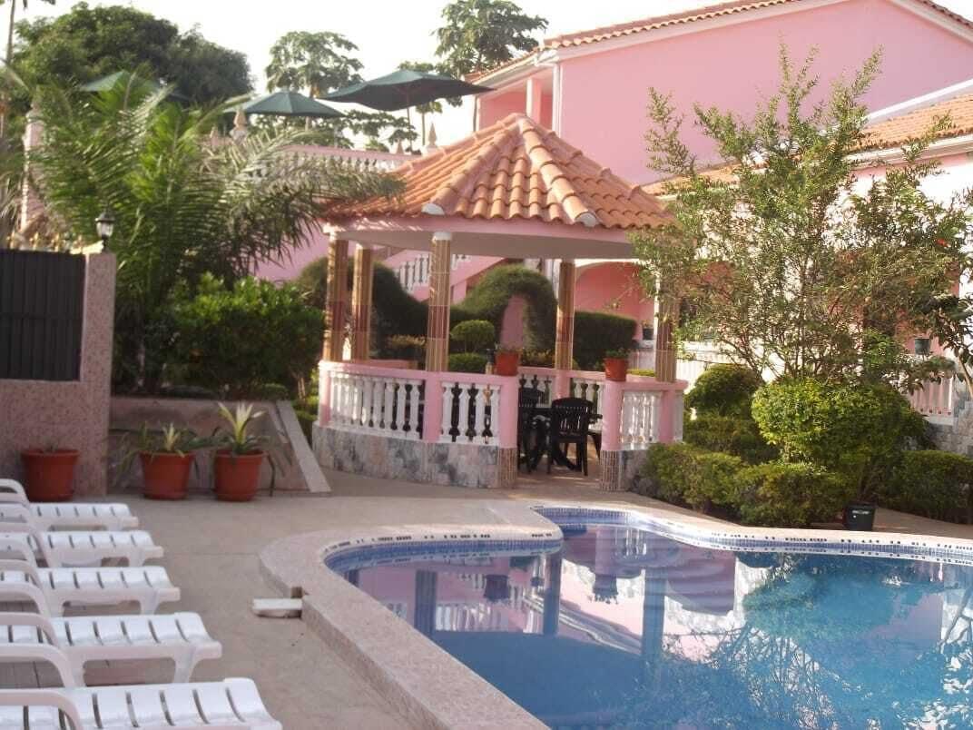 Vista Piscina Hotel Lisboa Bissau
