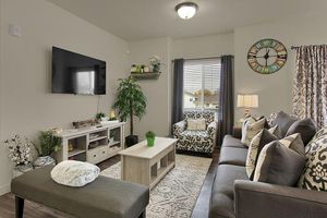 Alquiler Vacacional - ️Luxurios Apartment ️ Fast WiFi ️ 4K HDTV ️ Hill AFB