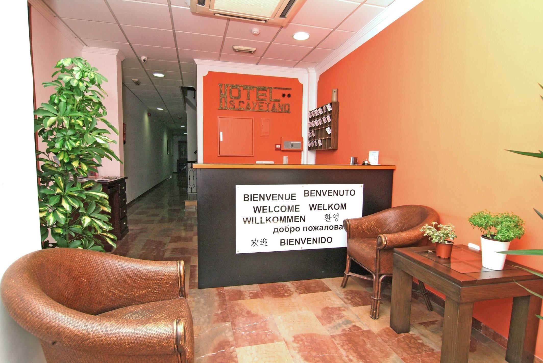 Vista Lobby San Cayetano