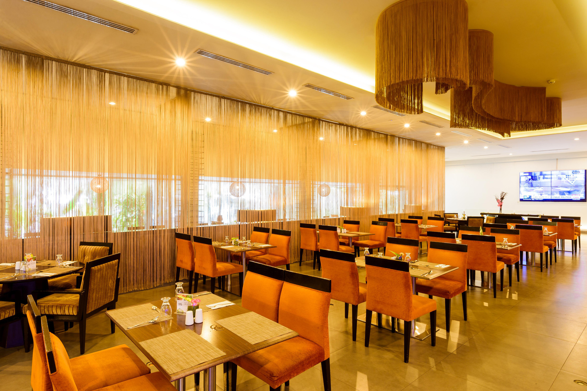 Restaurant Riande Aeropuerto Hotel