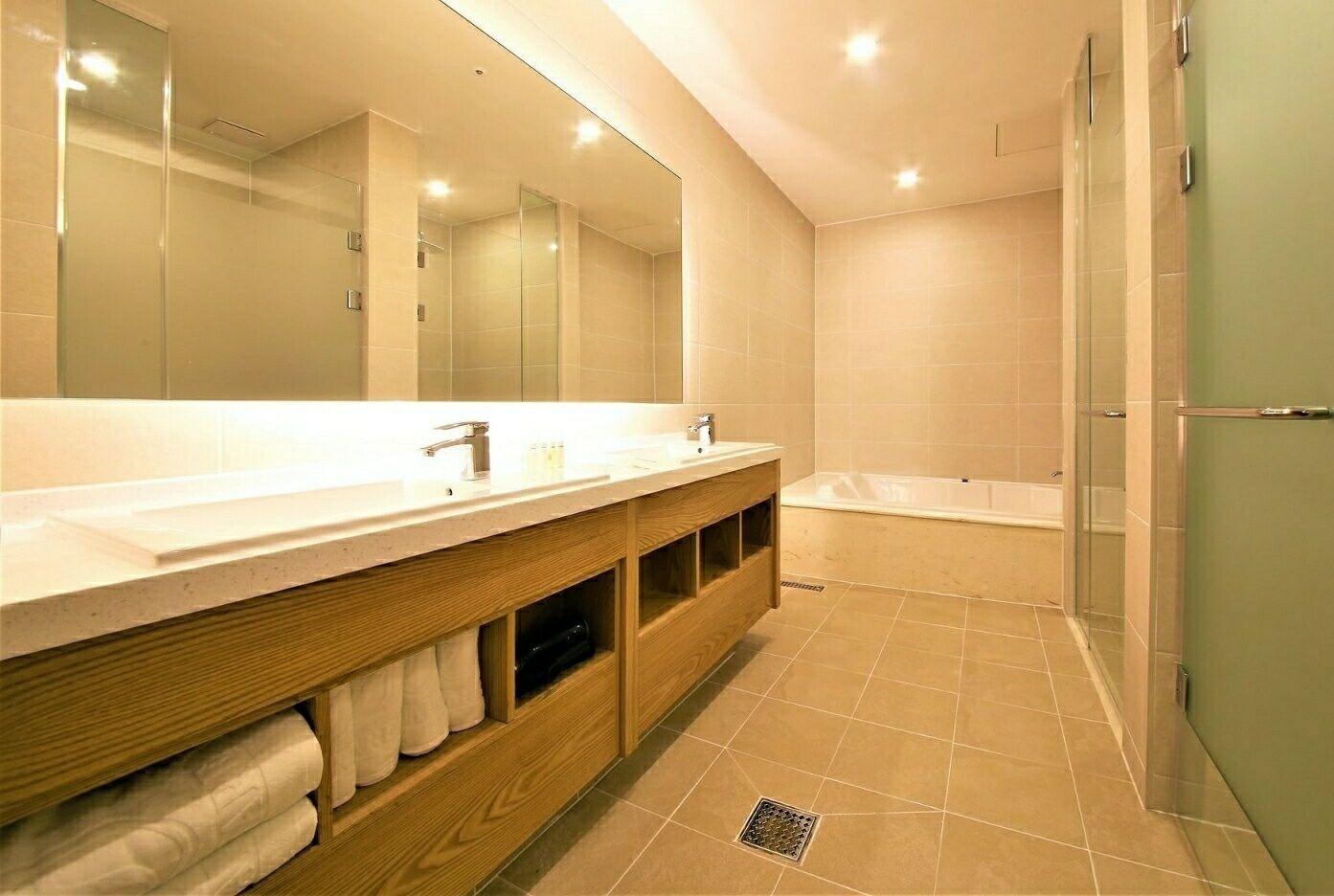 Equipamiento de Habitación Time Square Hotel