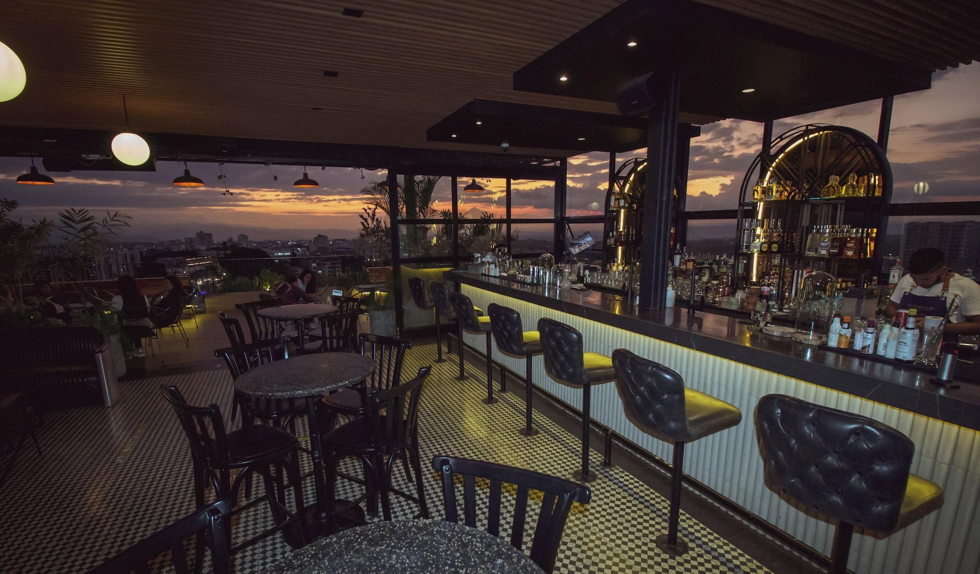 Bar/Salón Hotel Sexto by Icono