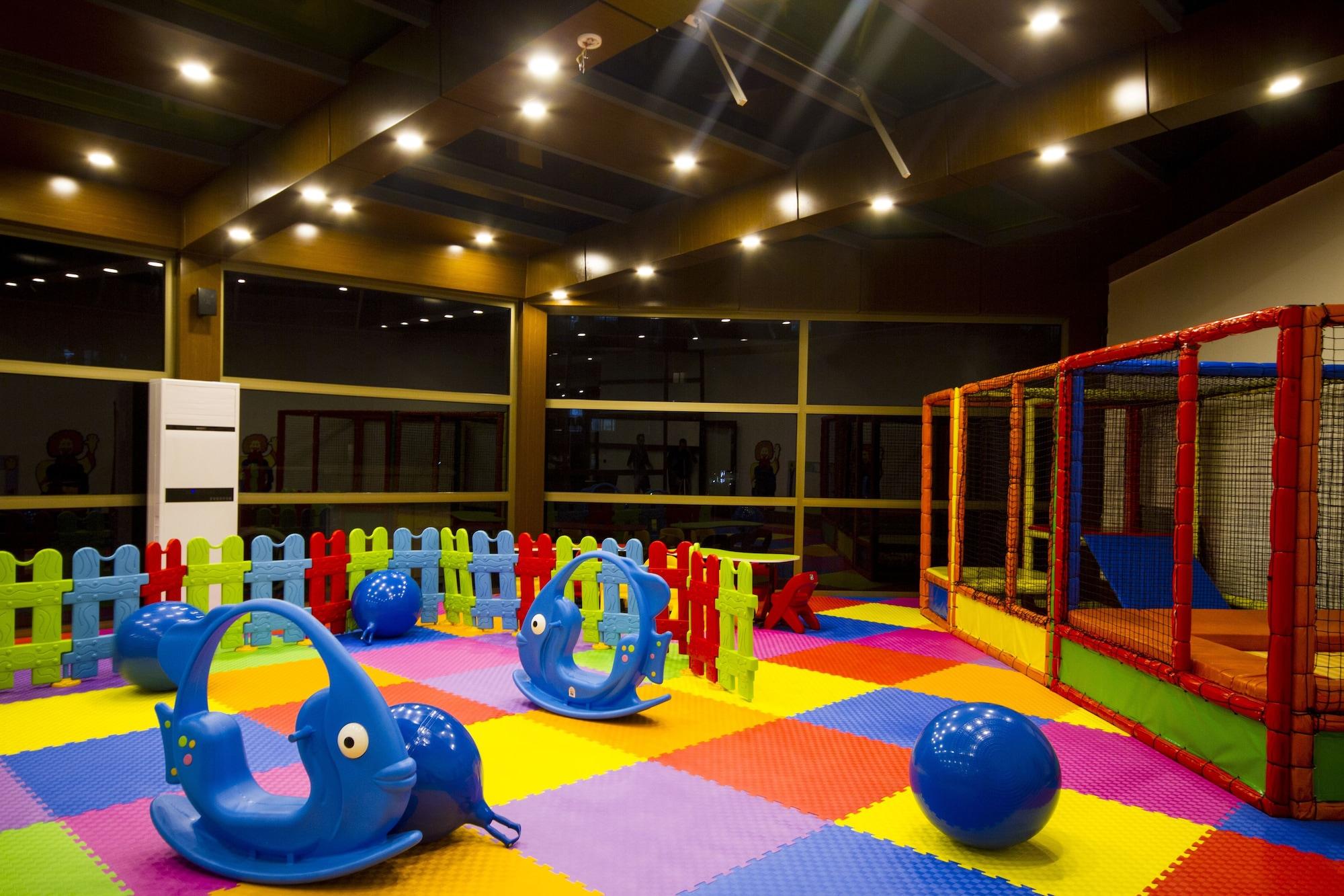 Instalaciones Recreativas Sky Business Hotel