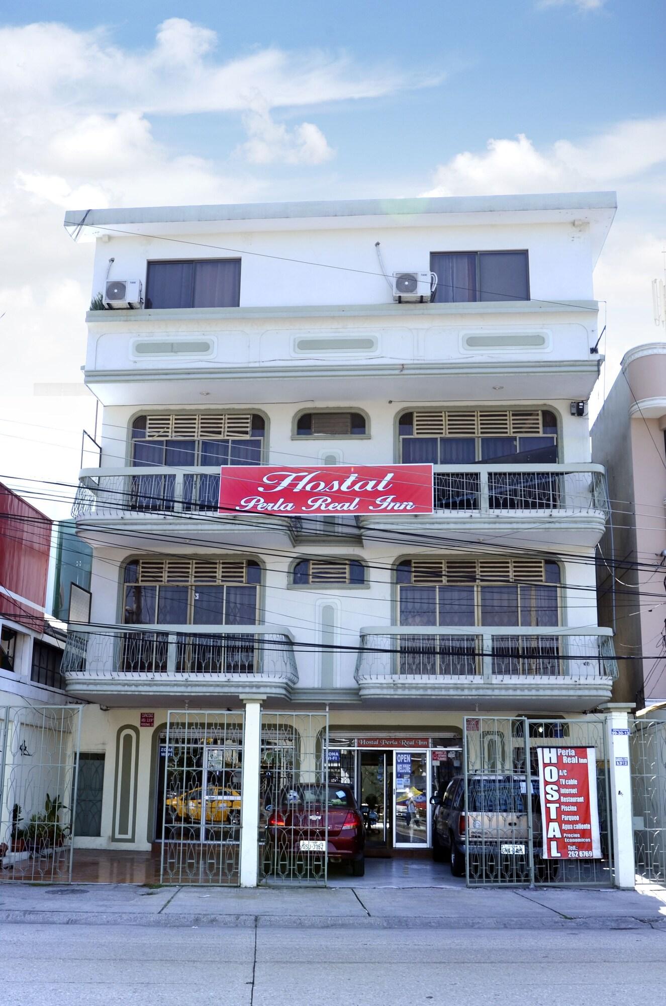 Vista Exterior Hostal Perla Real Inn