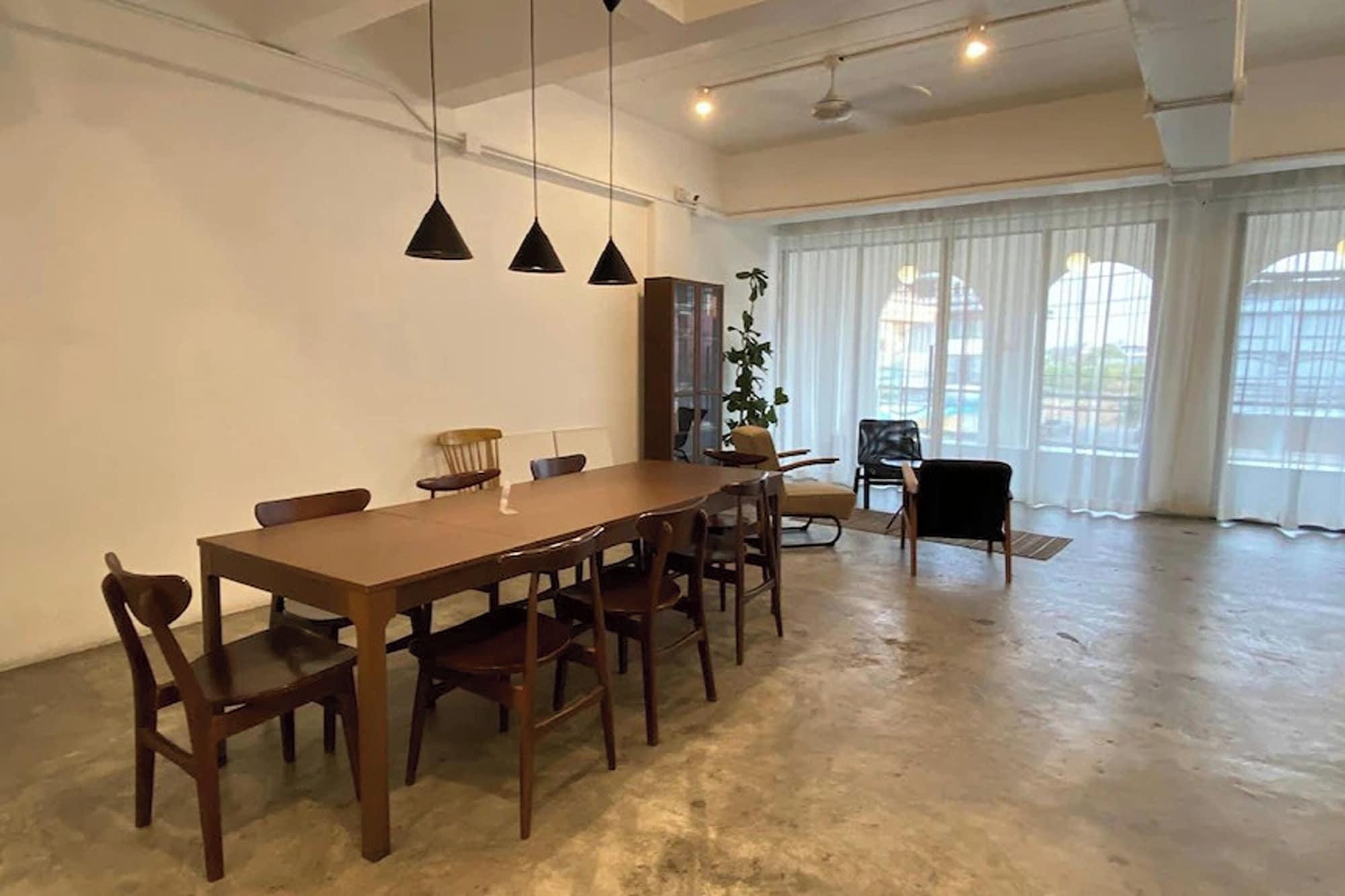 Sala de Reuniones Our Nomad Boutique Hostel