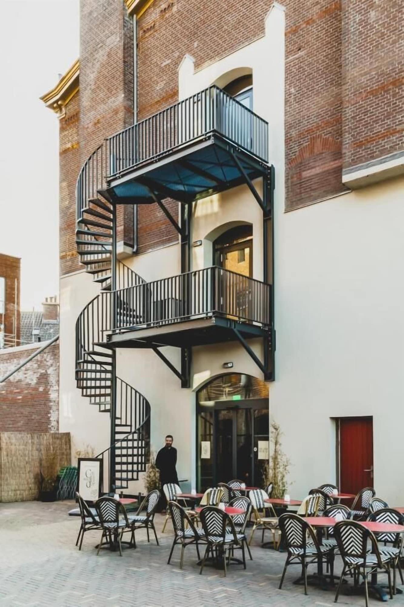 Vista Exterior Metzlr House