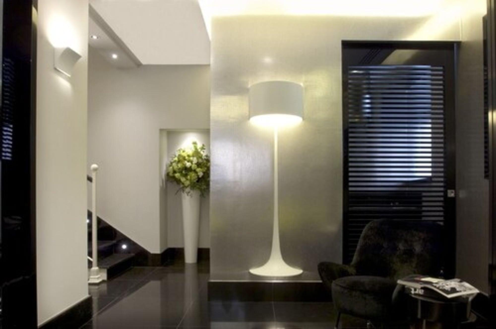 Vista Lobby Mood 44
