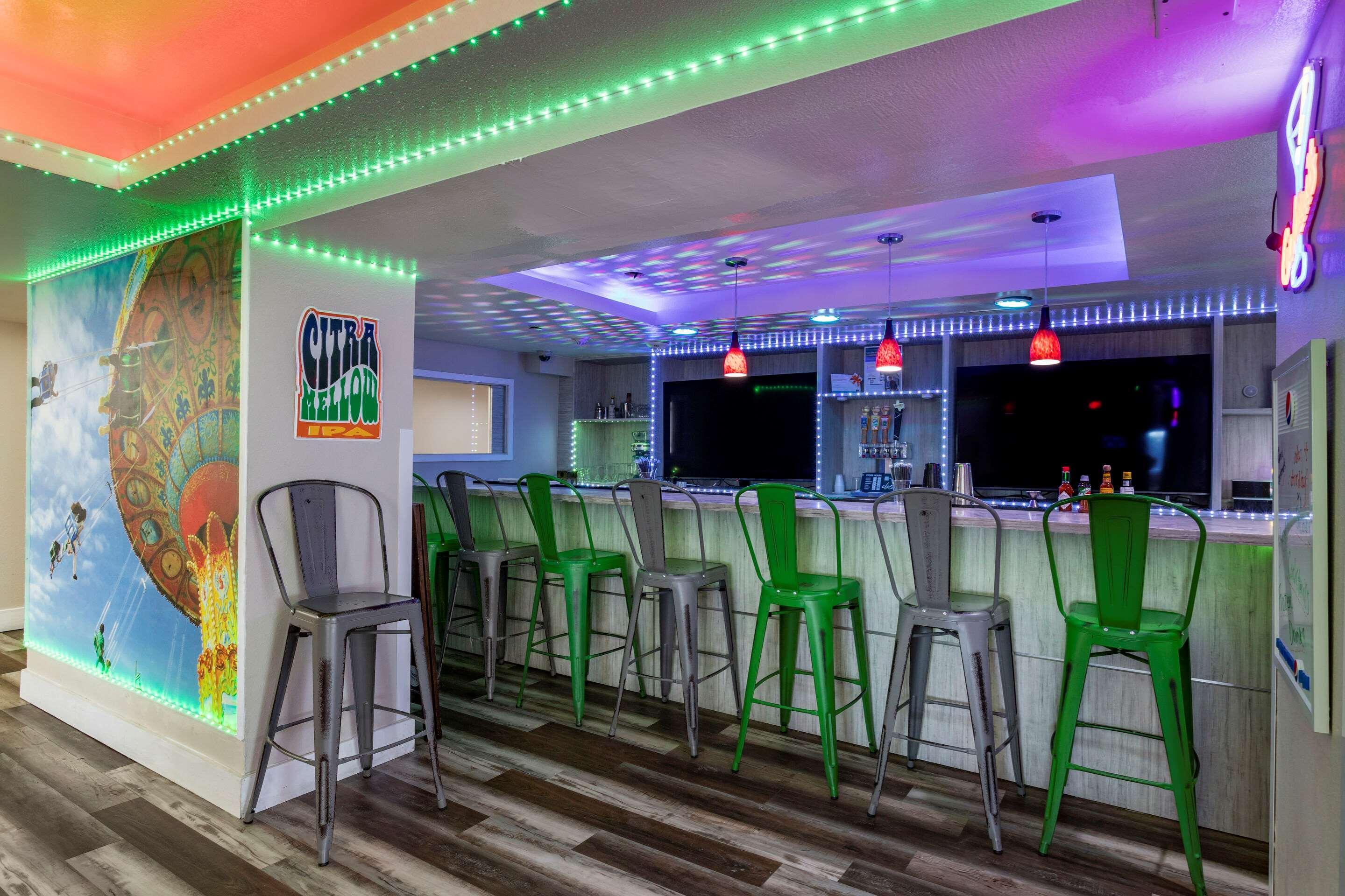 Bar/Salón Clarion Pointe Galveston Seawall