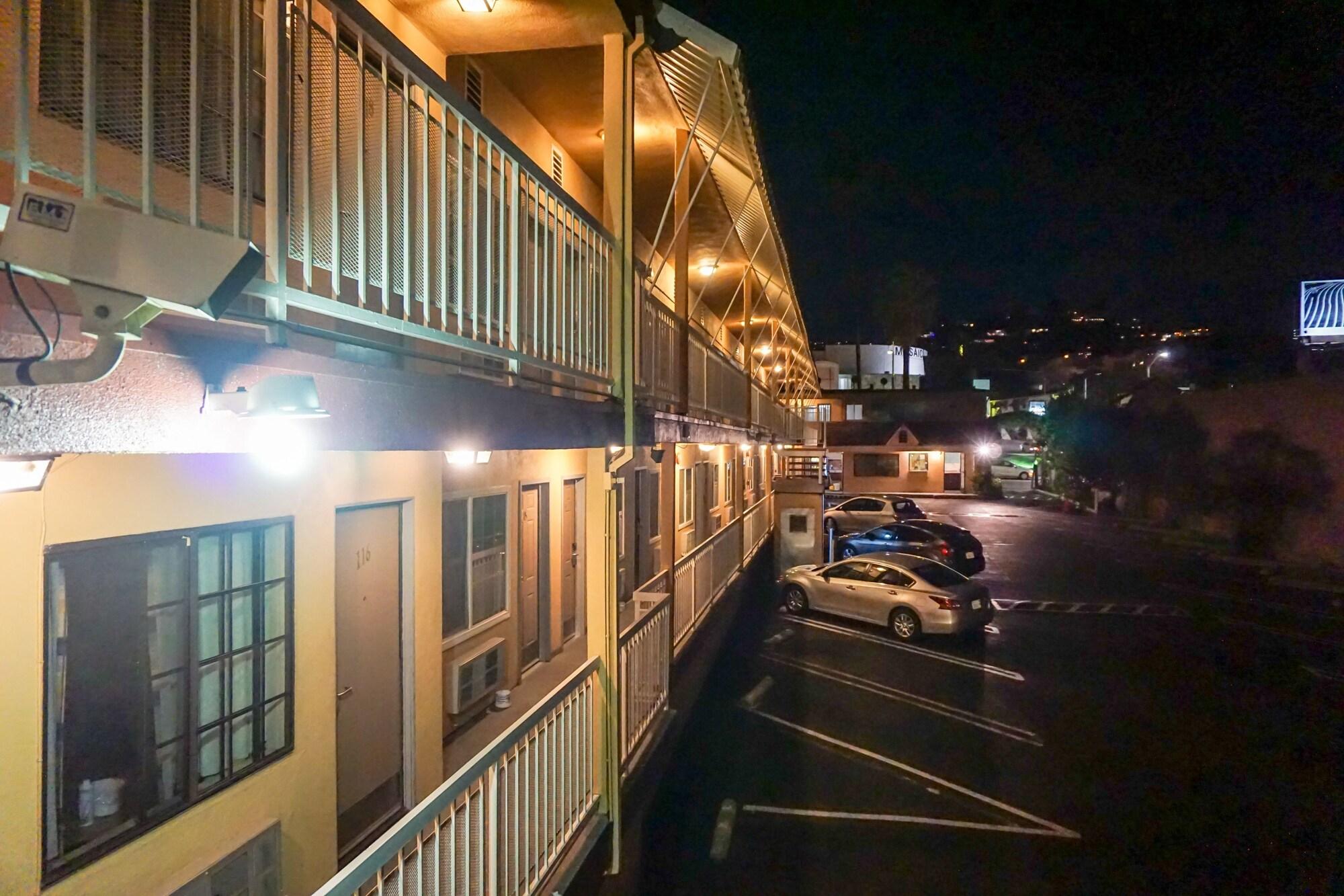 Vista Exterior Hollywood La Brea Inn