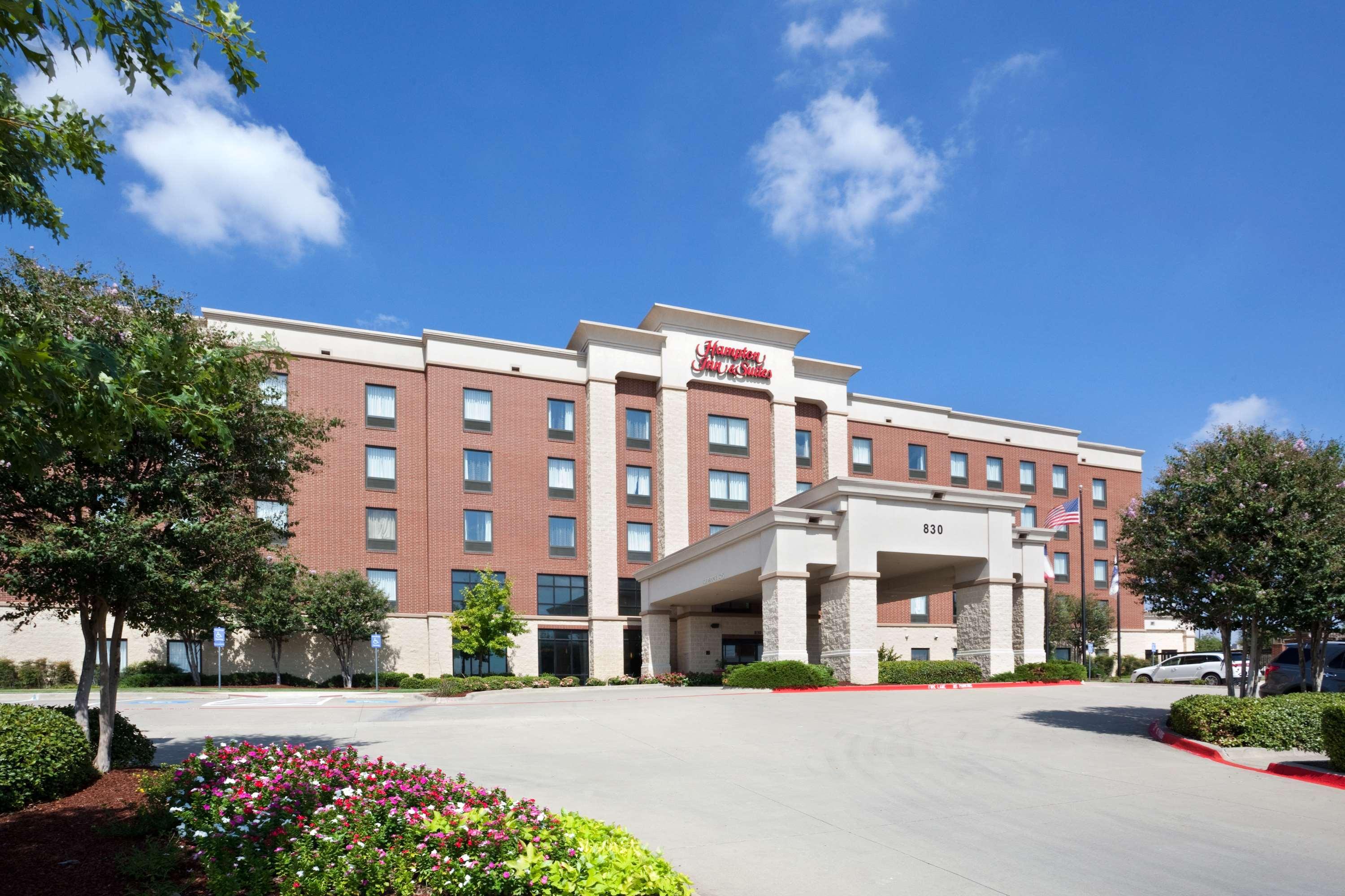 Vista Exterior Hampton Inn & Suites-Dallas Allen